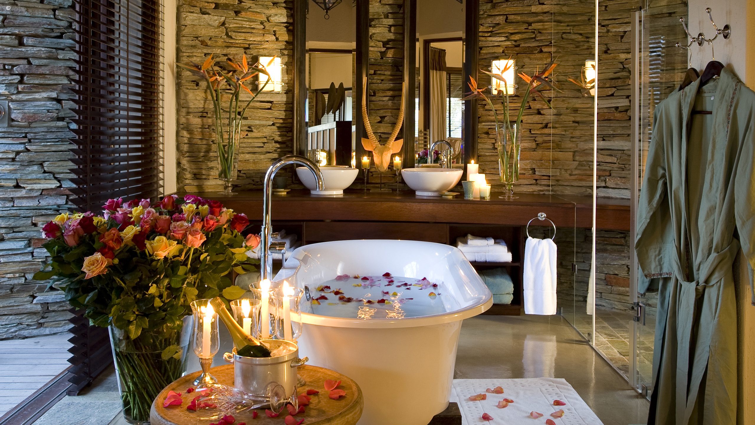Makanyi Private Game Lodge