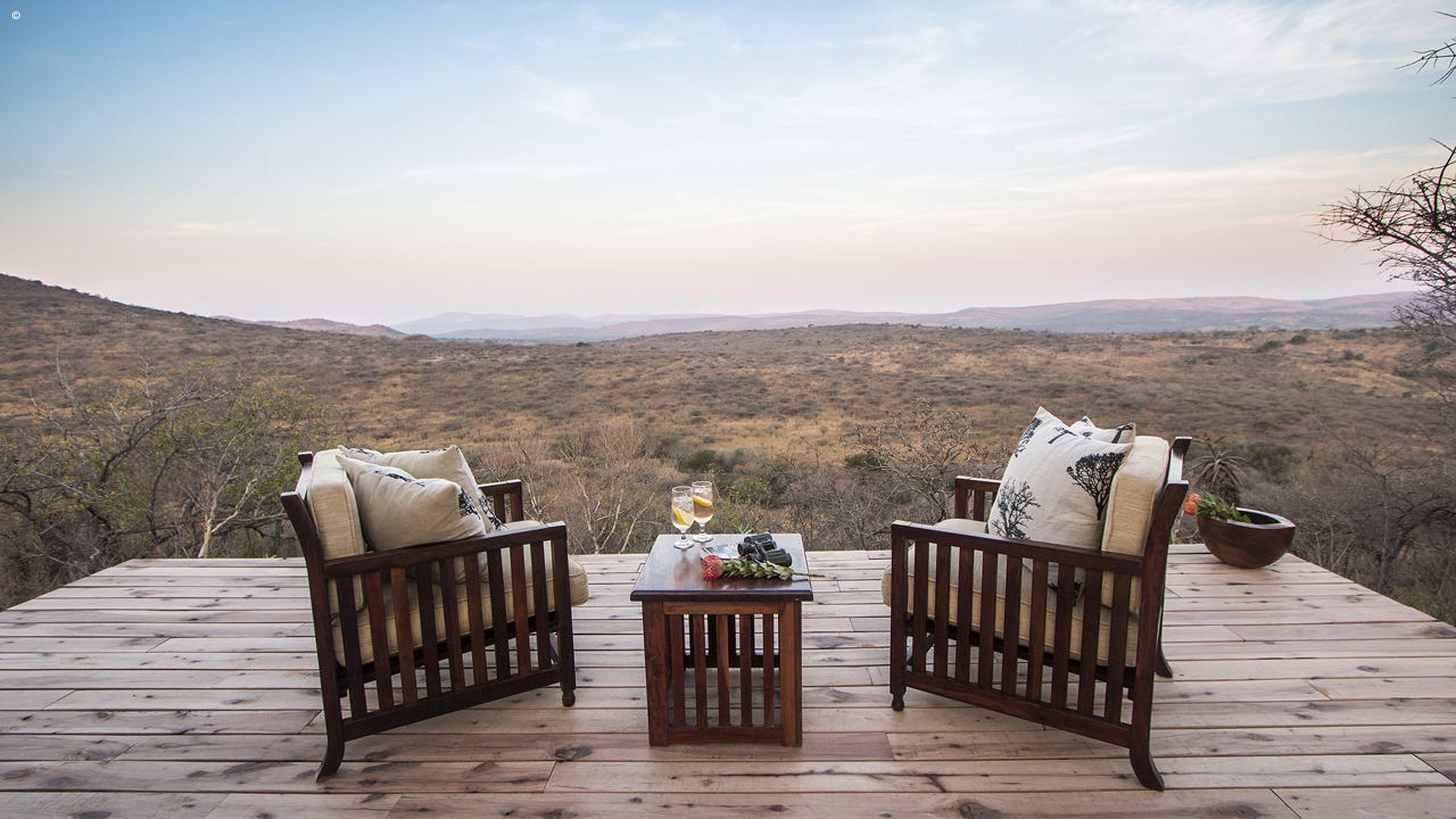 Rhino Ridge Safari Lodge