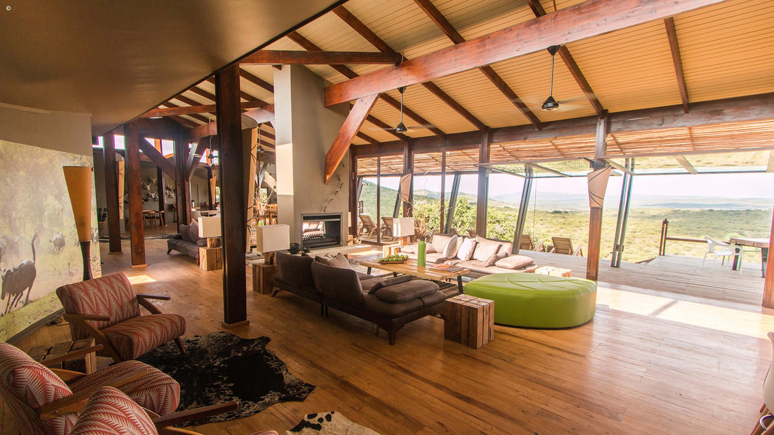 Rhino Ridge Safari Lodge