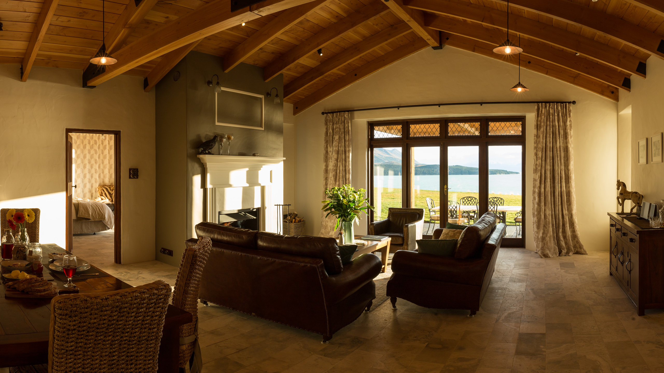 Mt Cook Lakeside Retreat