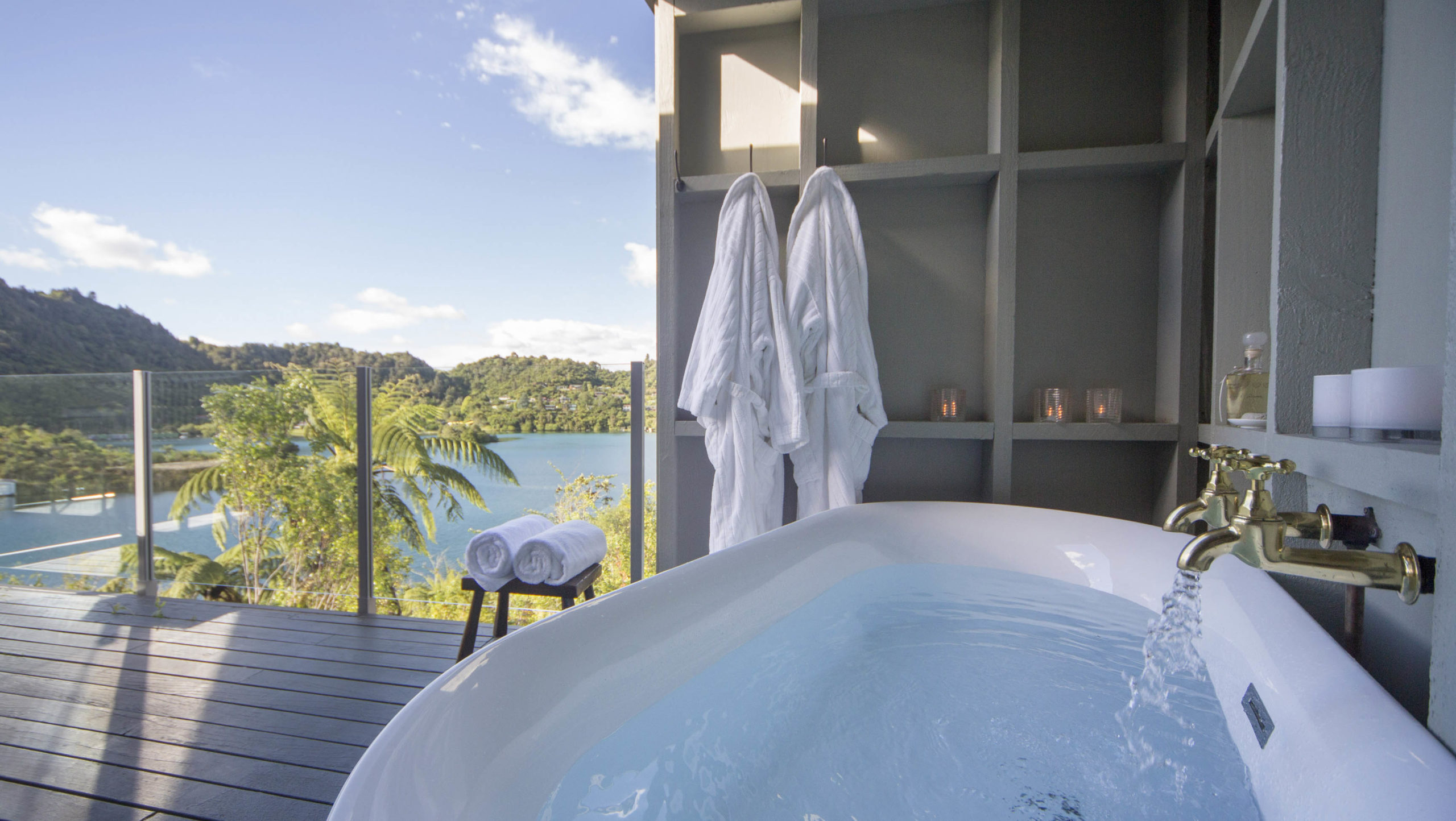 Solitaire Lodge