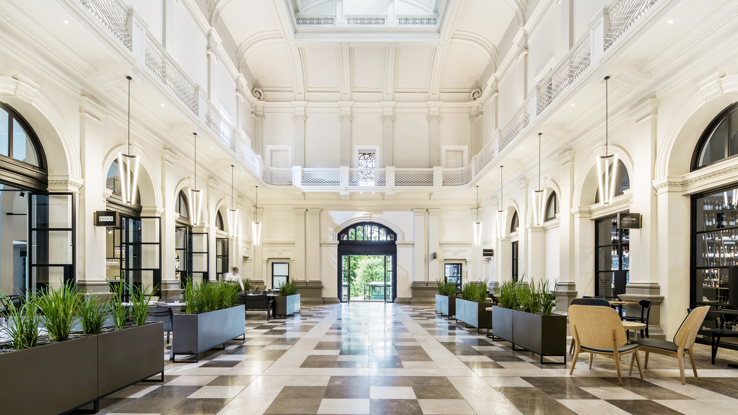 como-the-treasury-restaurant