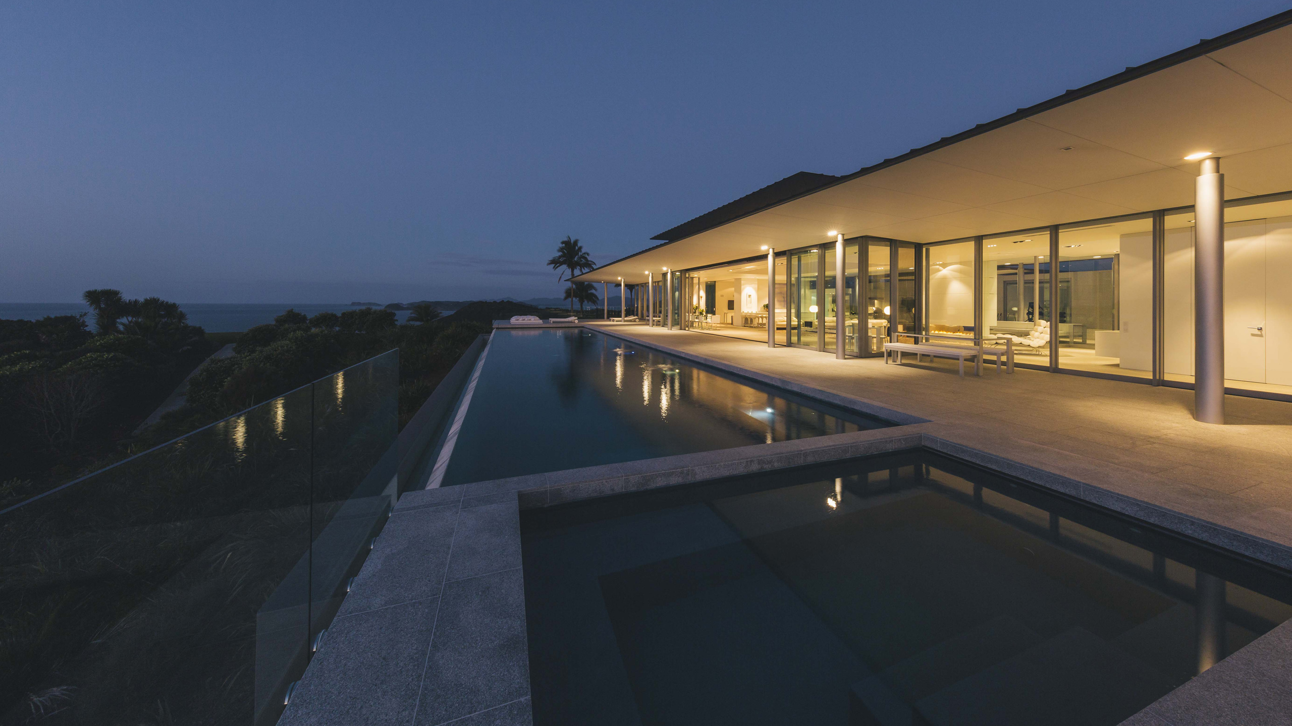 eagles-nest-villa-night