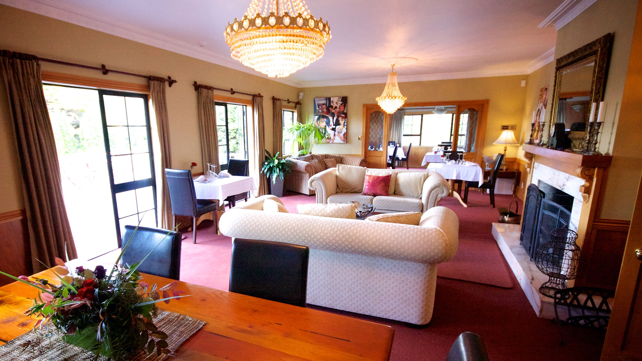 hamurana-lodge-lounge