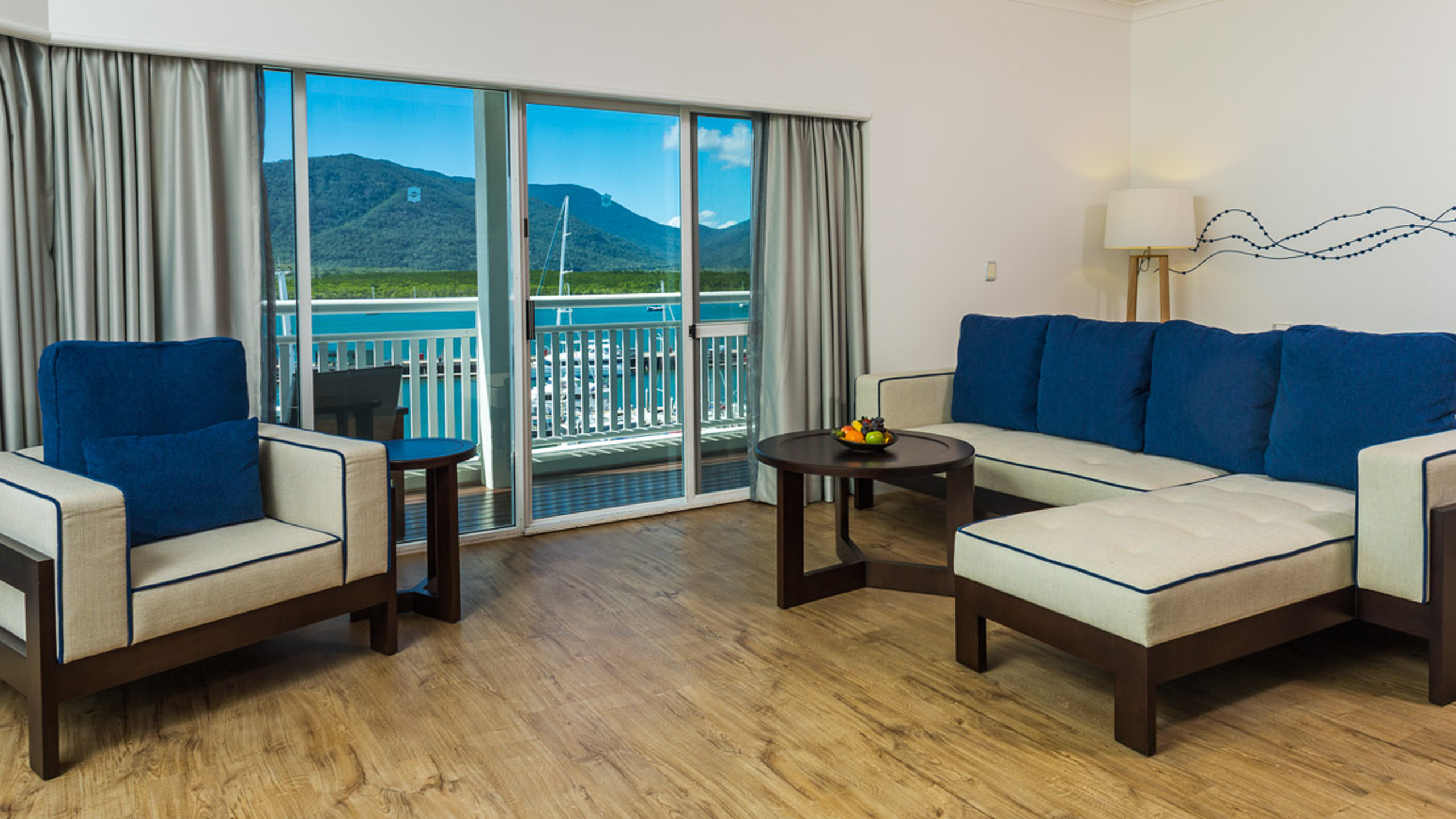 Shangri-La Cairns