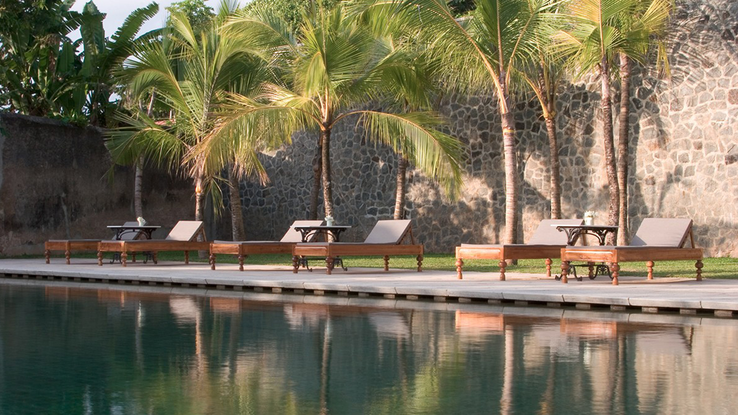 amangalla-swimming-pool