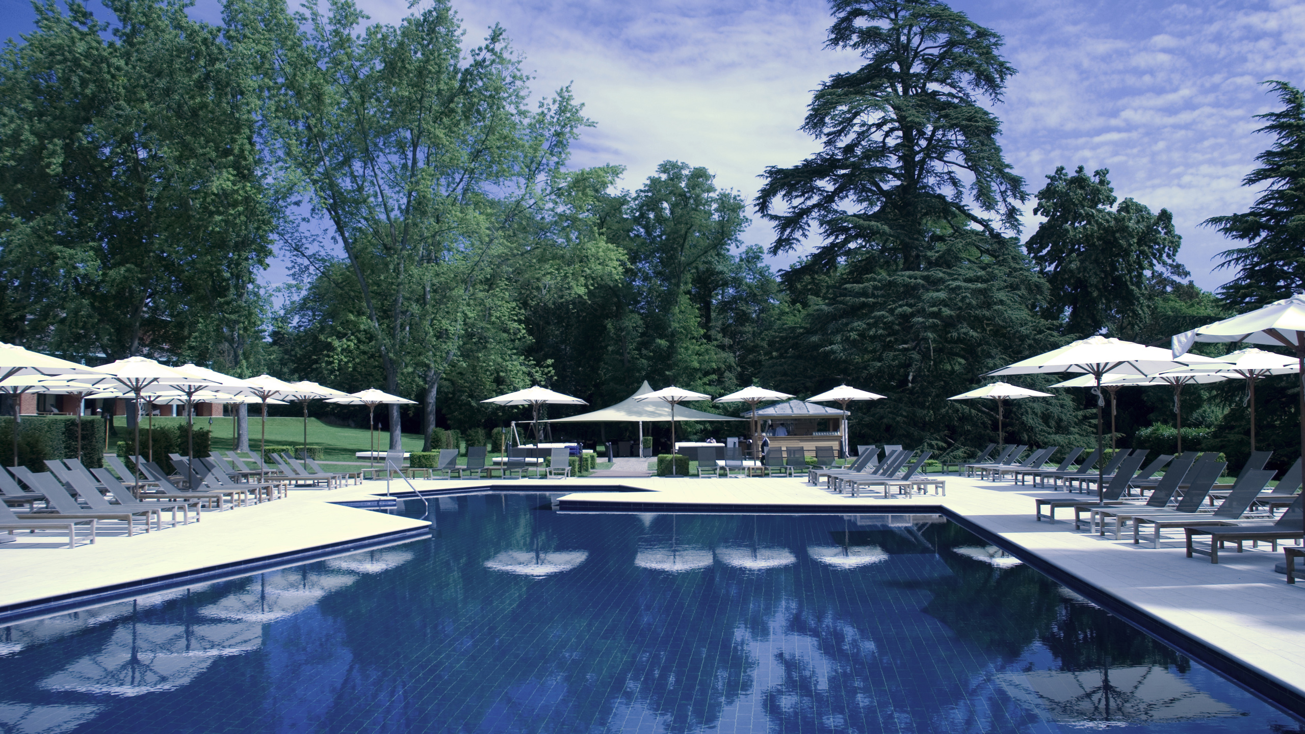 la-reserve-geneva-pool