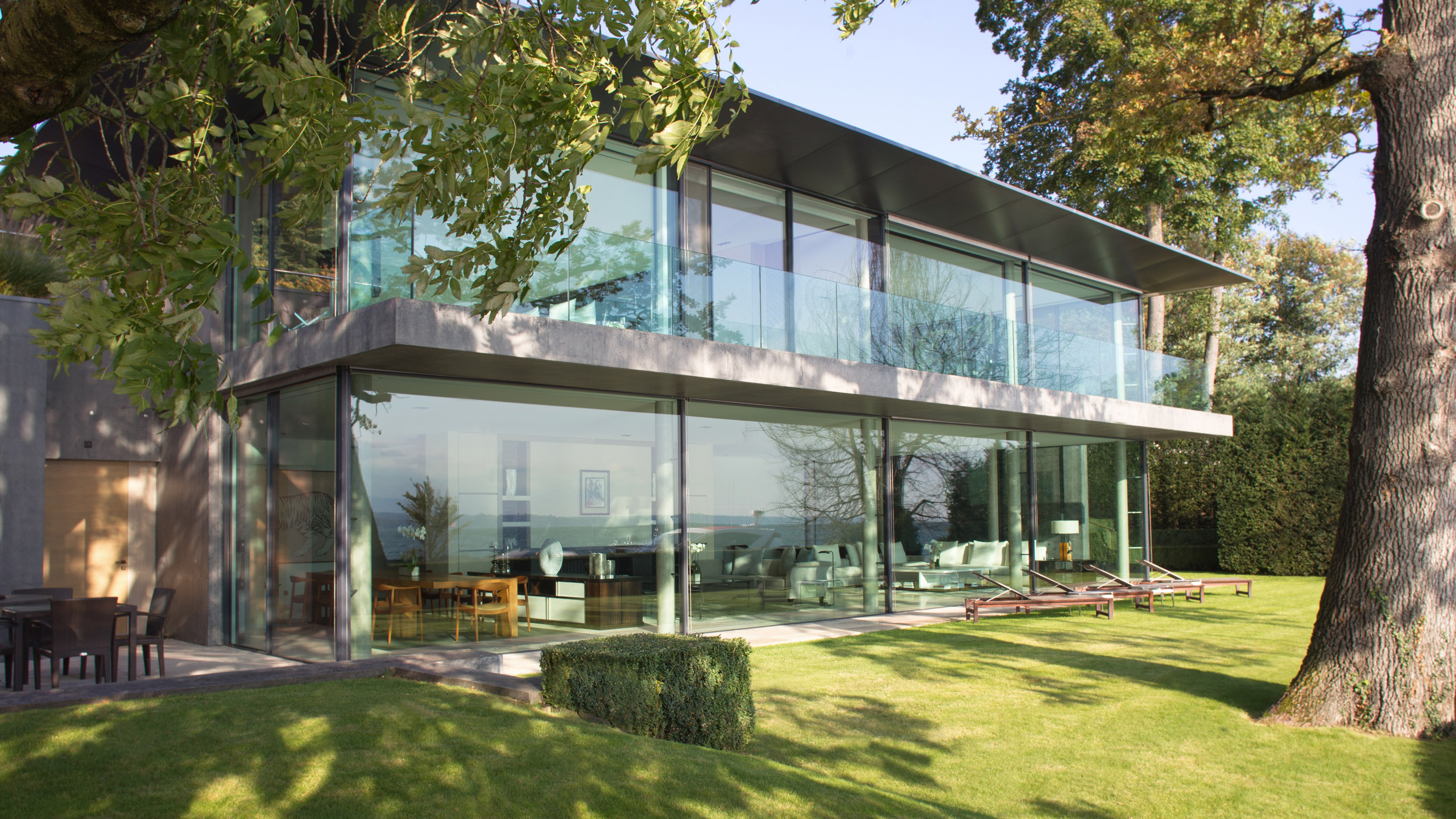 la-reserve-geneva-villa-exterior