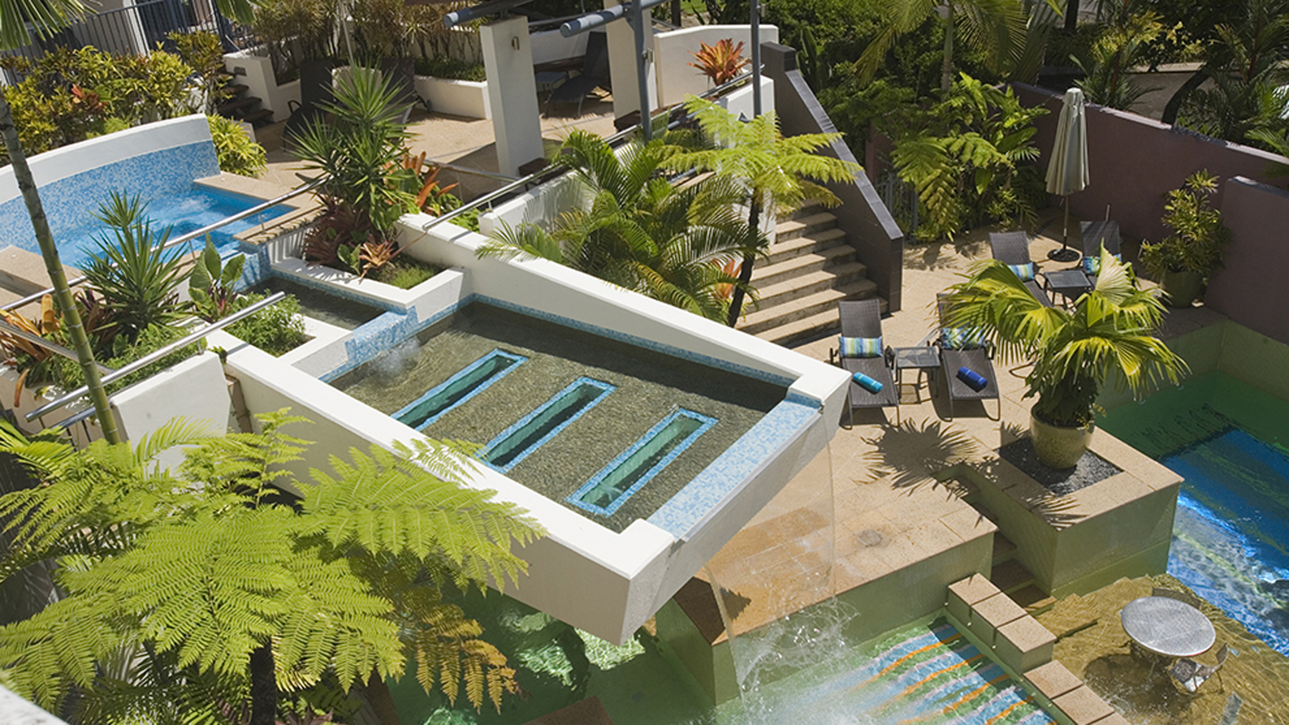 Peninsula Boutique Hotel