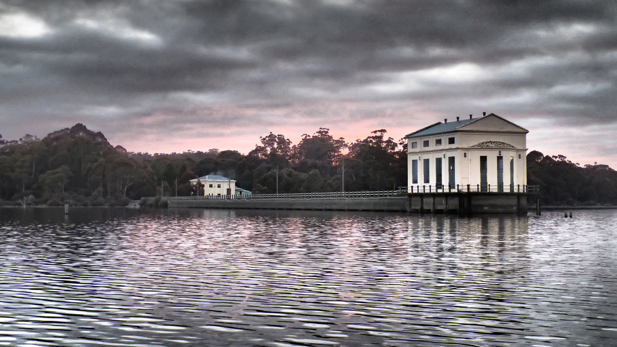 pumphouse-point-tasmania-buildings