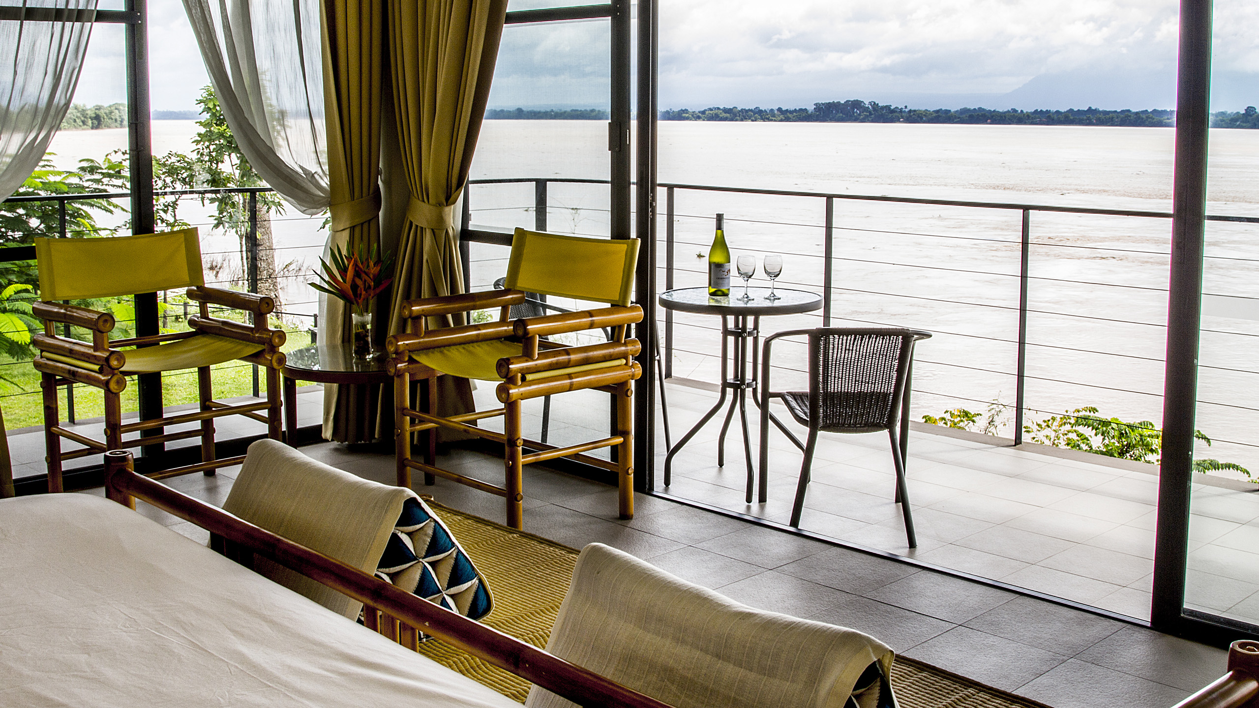 river-resort-bedroom-view