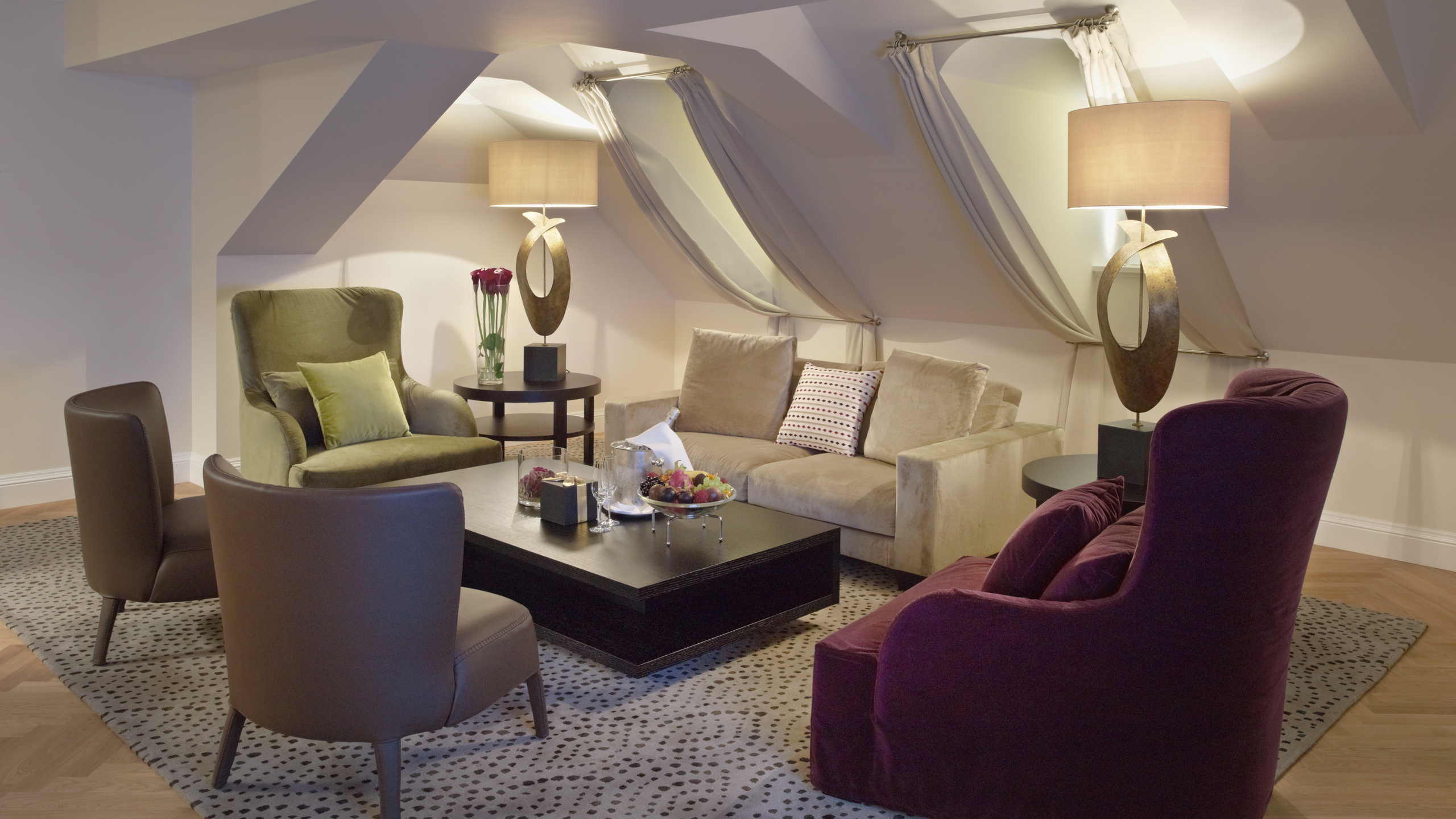 schweizerhof-hotel-royal-suite