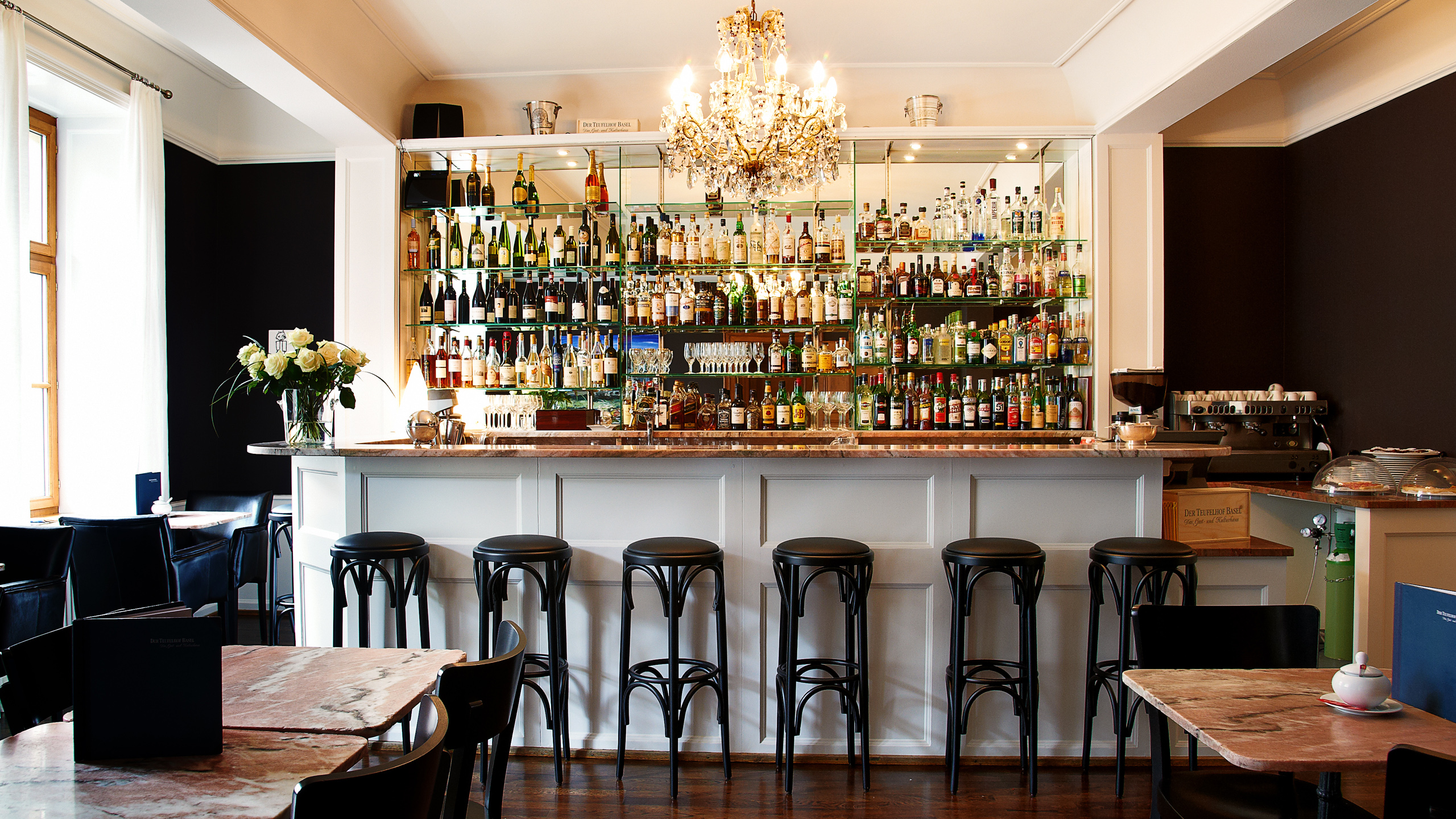 teufelhof-bar