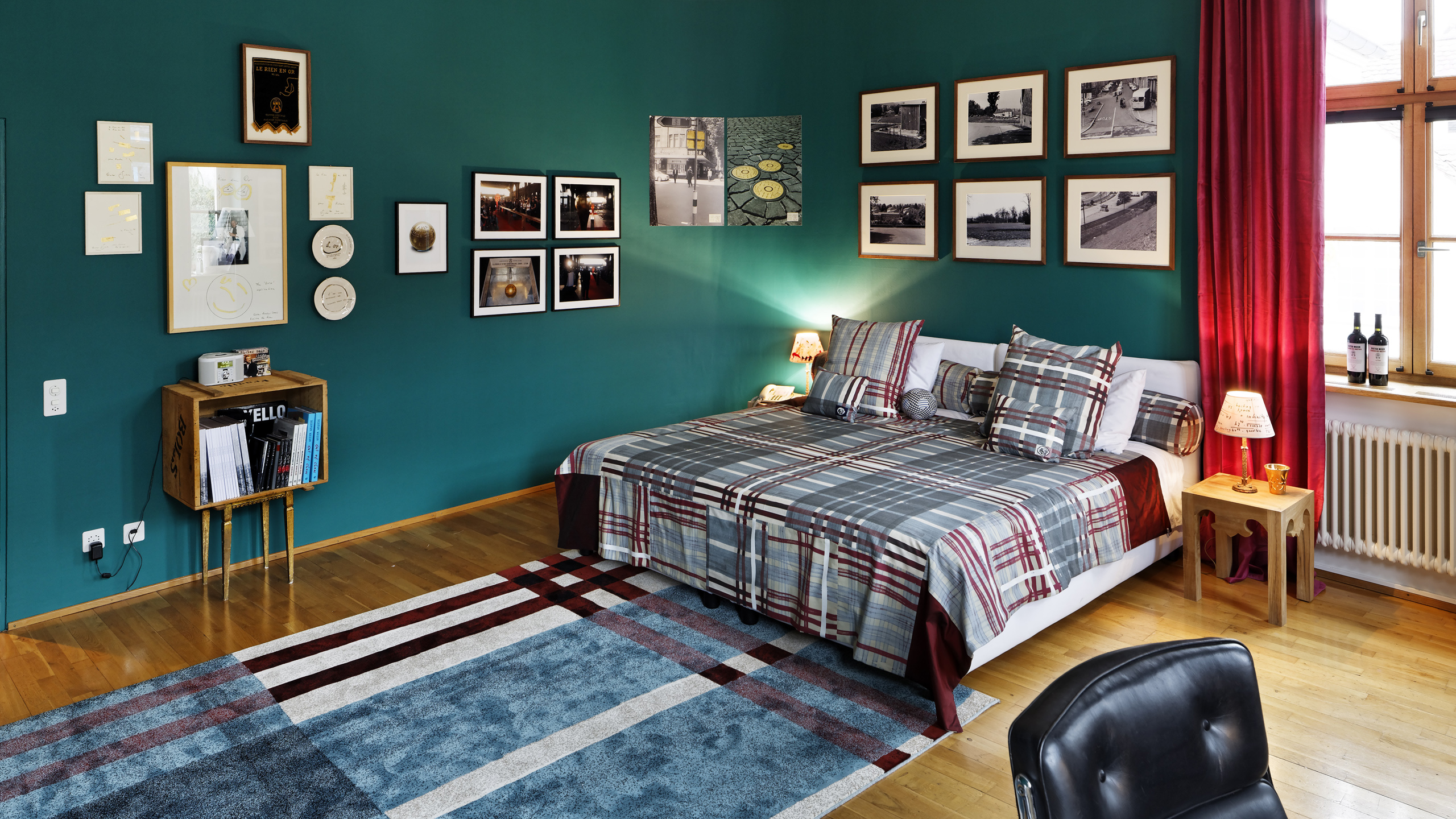 teufelhof-bedroom-art-hotel