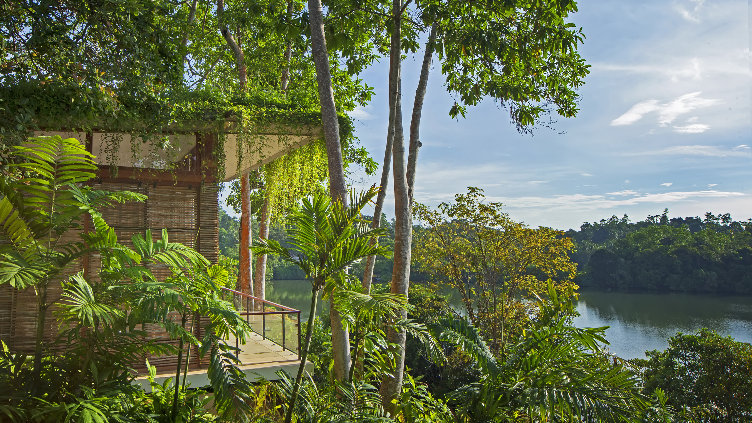 tri-galle-lake-villa-exterior