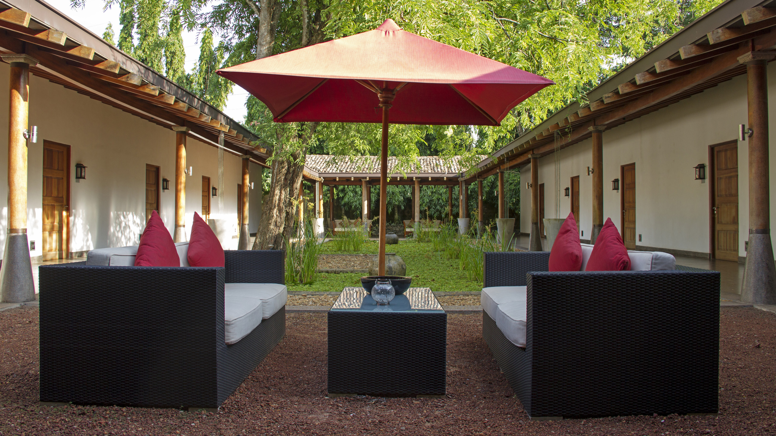wallawwa-outdoor-seating