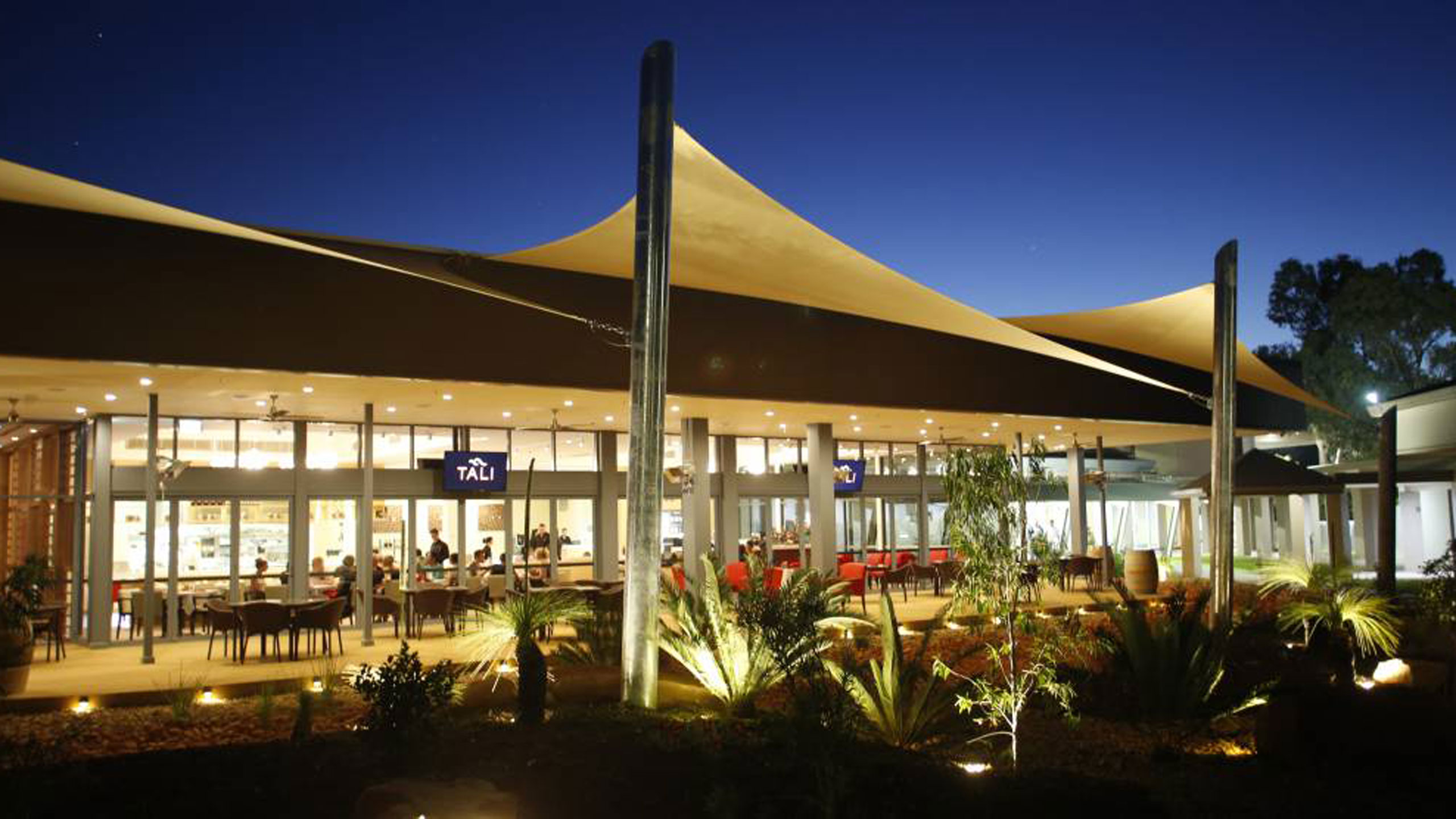 Crowne Plaza Alice Springs Lasseters