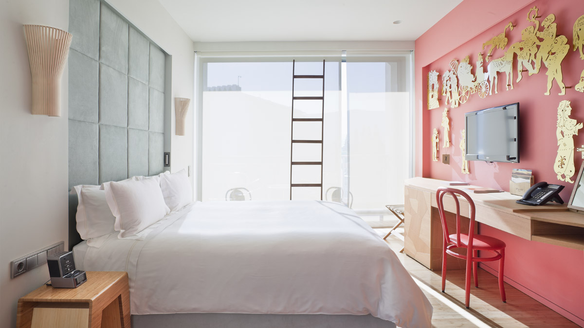 NEW Hotel