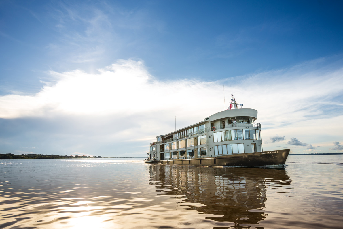 Delfin III Amazon Cruise