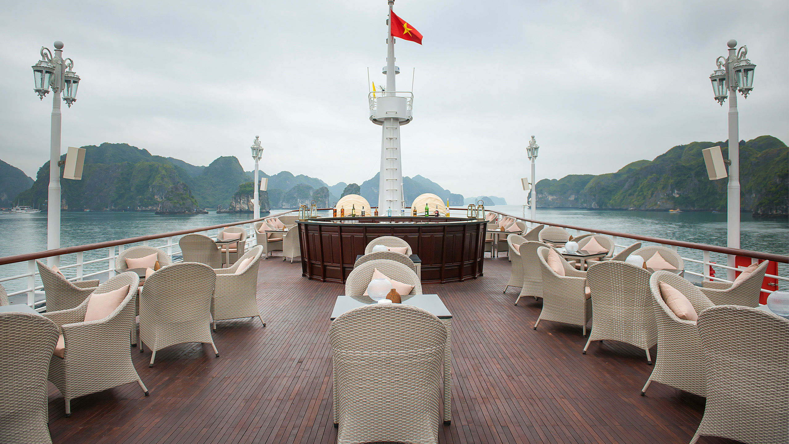 paradise-elegance-upper-deck