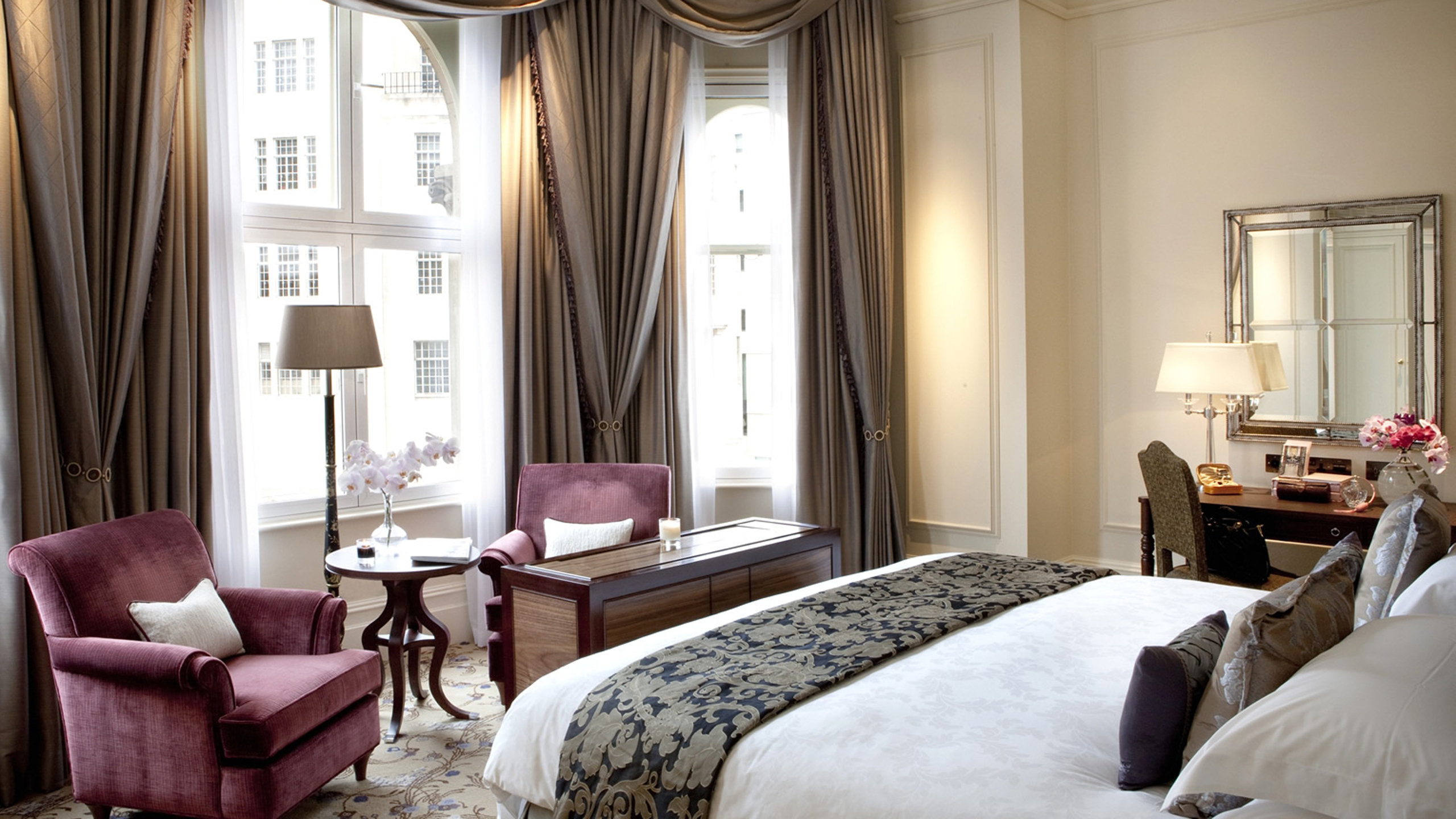 the-langham-london-bedroom