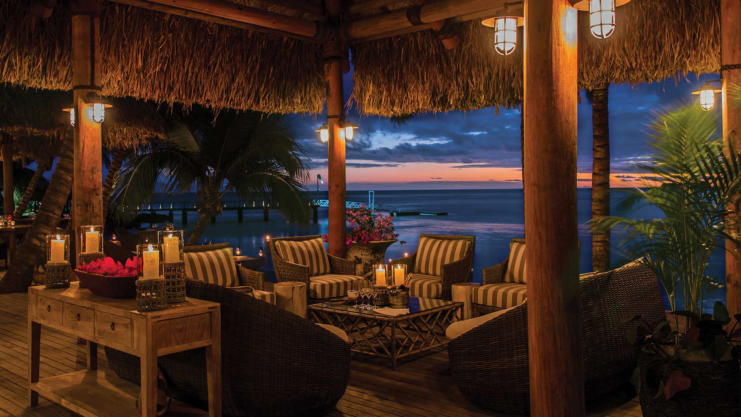 kokomo-private-island-decking-evening