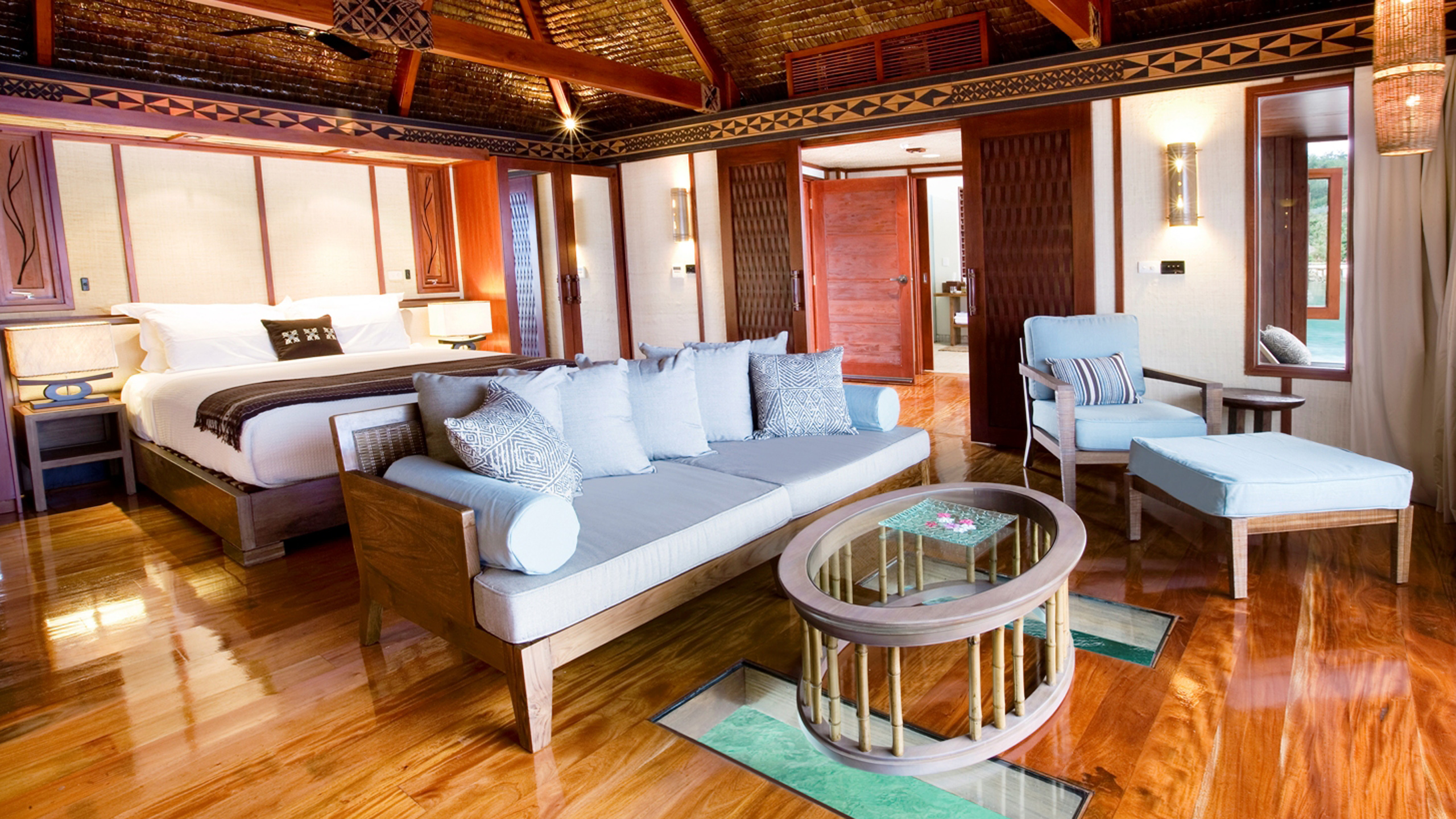 likuliku-over-water-villa-interior