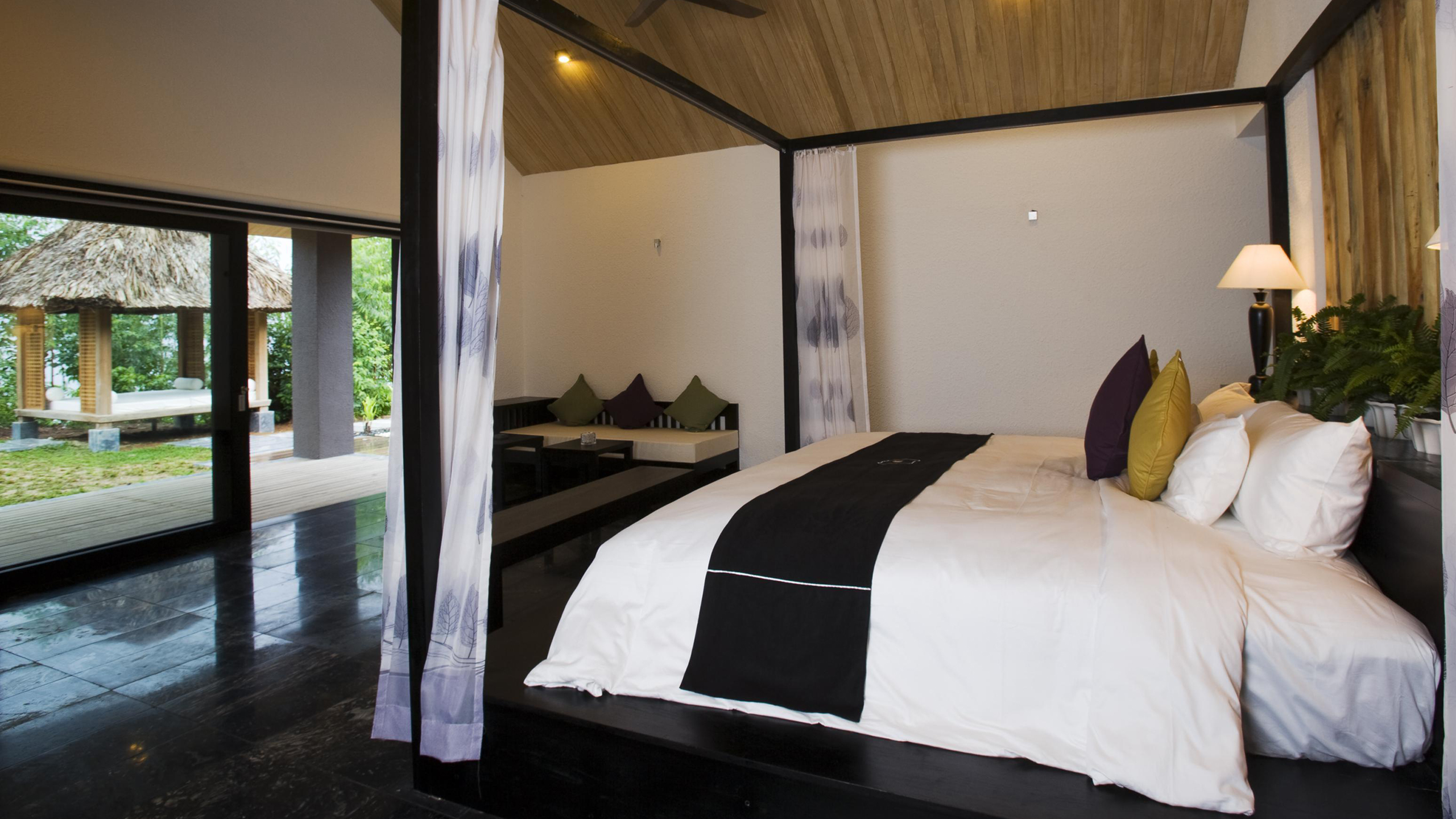 Vedanā Lagoon Resort and Spa