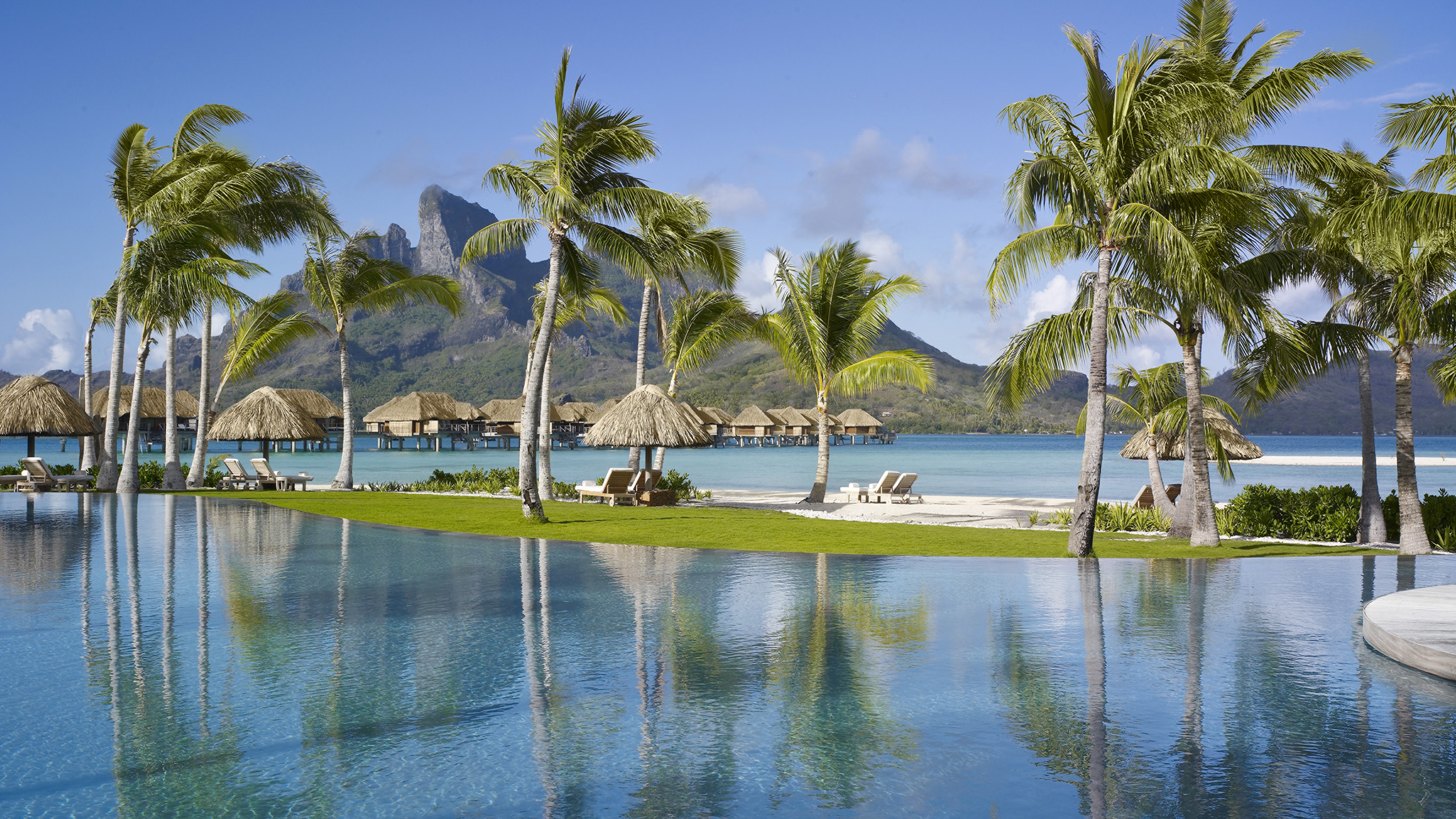 Four Seasons Resort Bora Bora