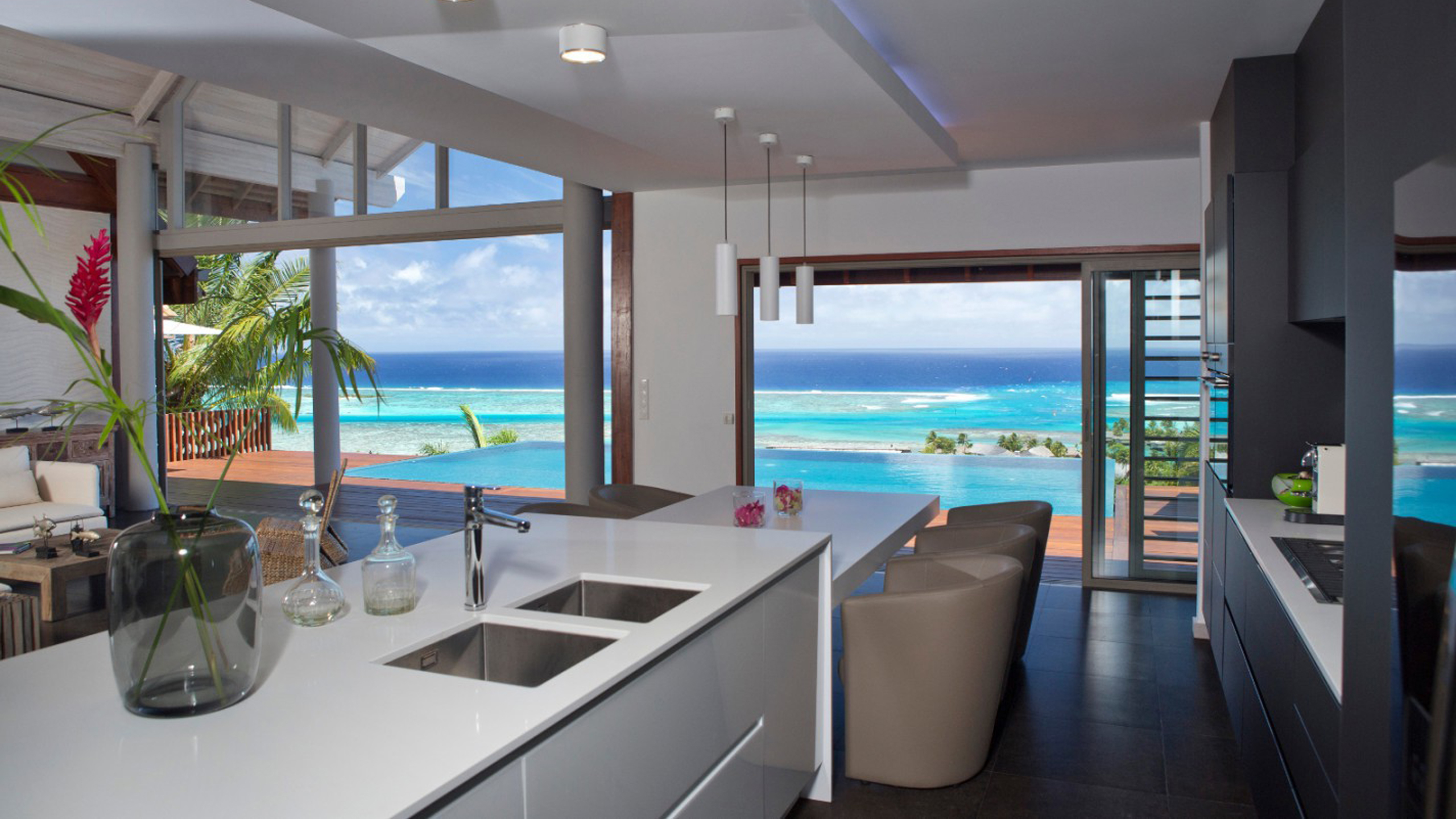 villa paradisio kitchen