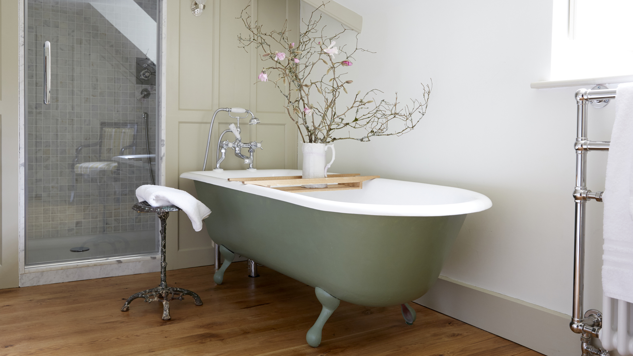 endsleigh-hotel-bath-tub