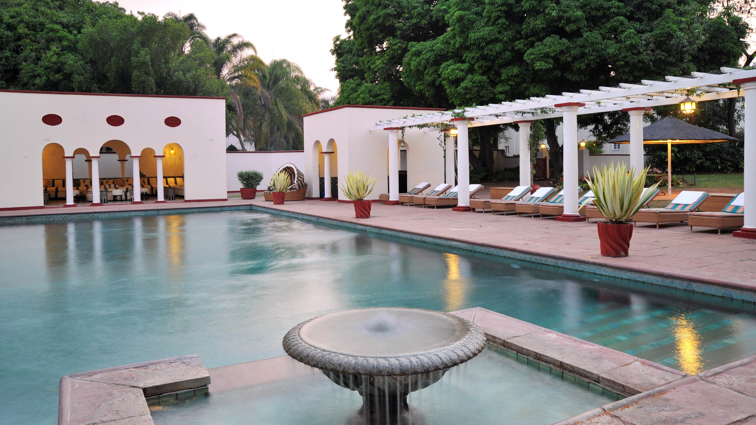 Victoria Falls Hotel