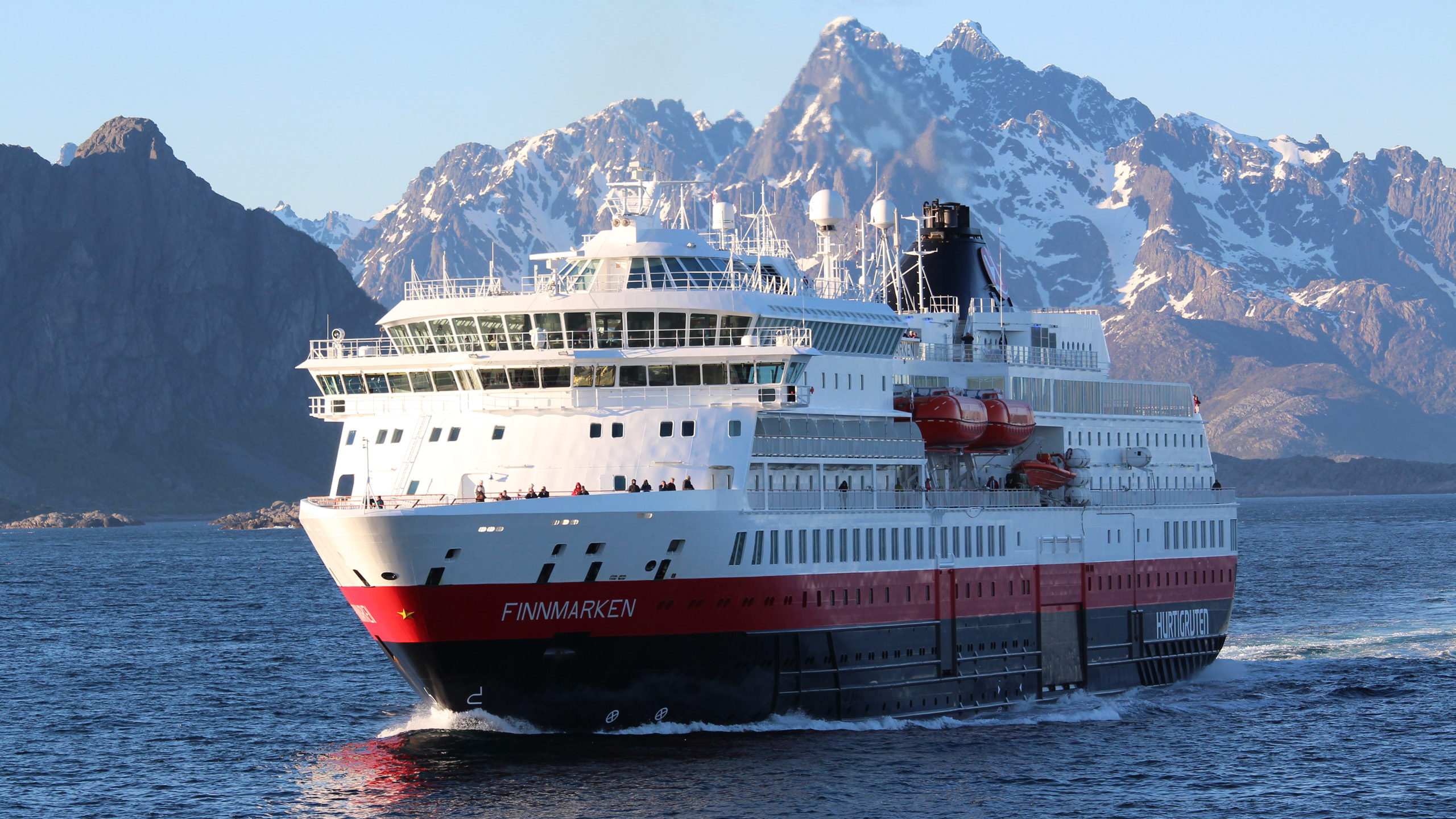 Hurtigruten MS Finnmarken