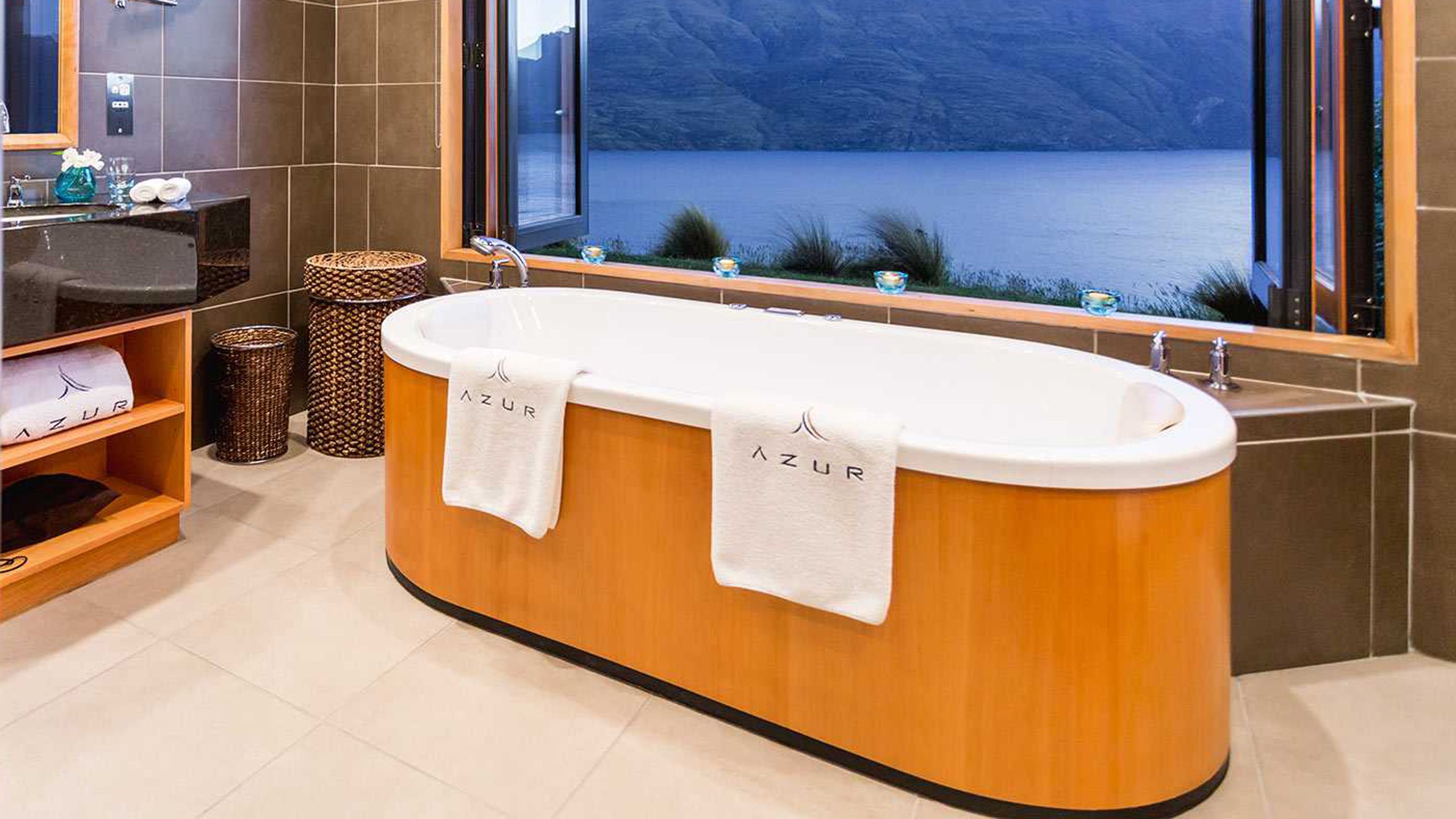 Azur Lodge