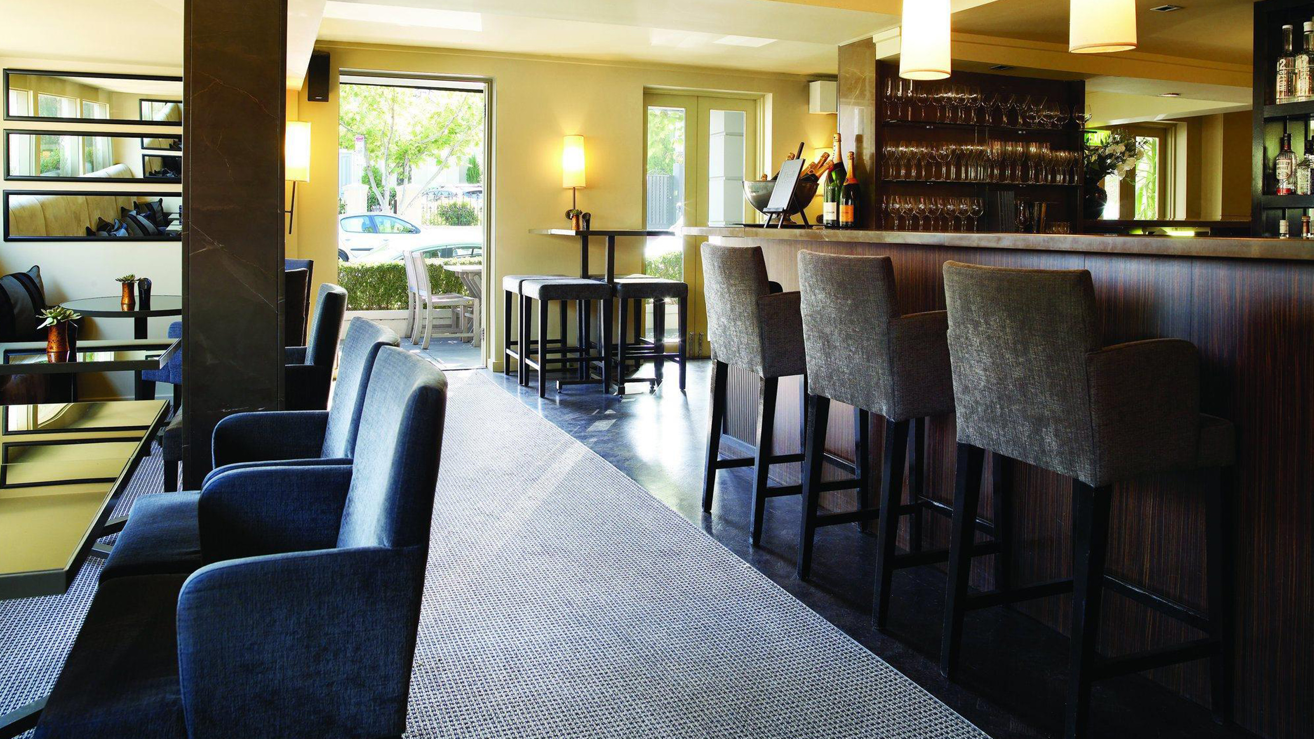 Lyall Hotel