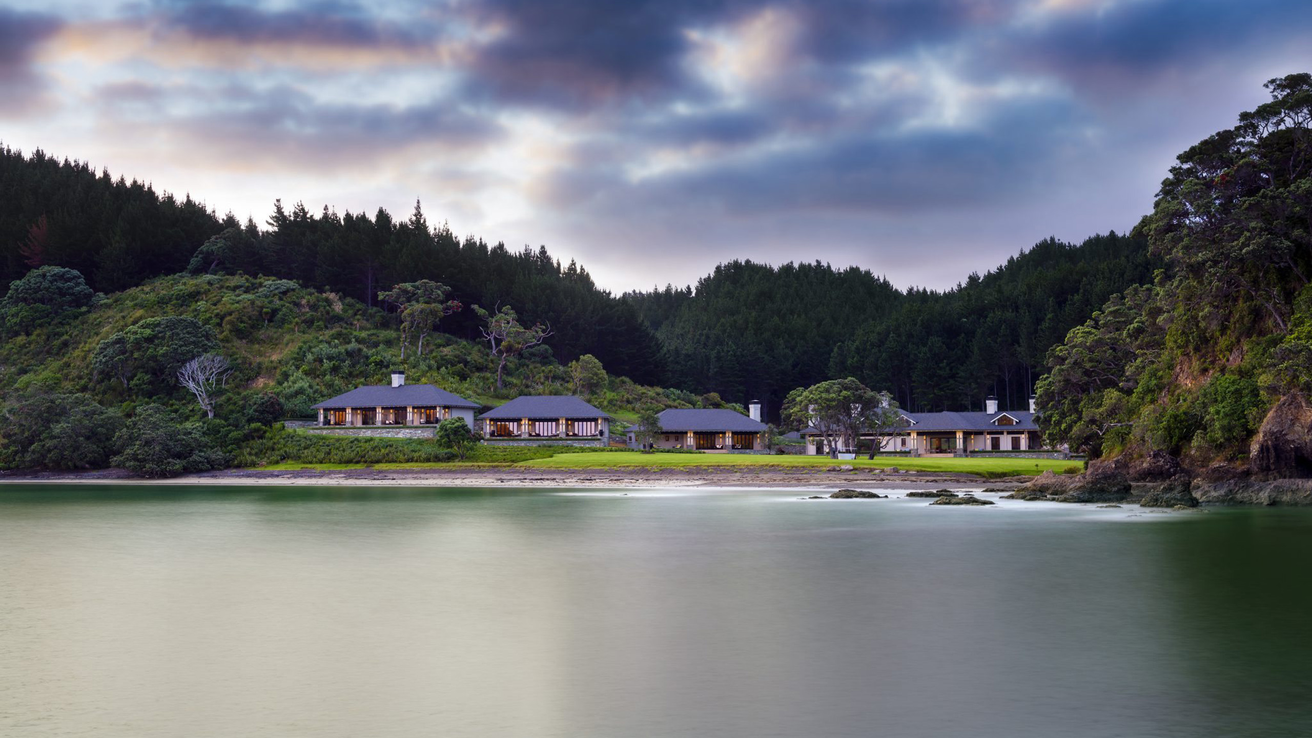 Helena Bay Lodge