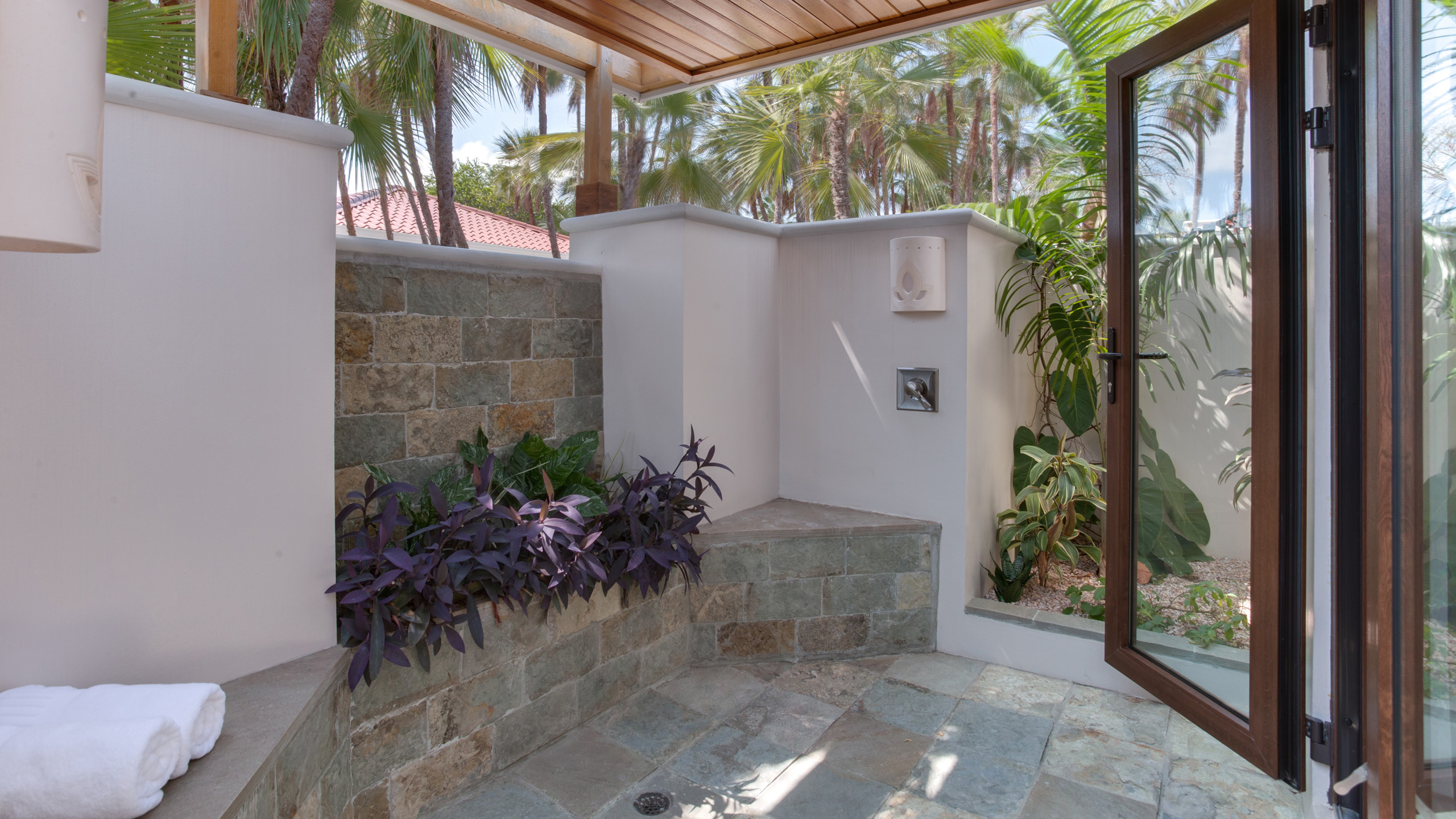 Naïa Resort and Spa