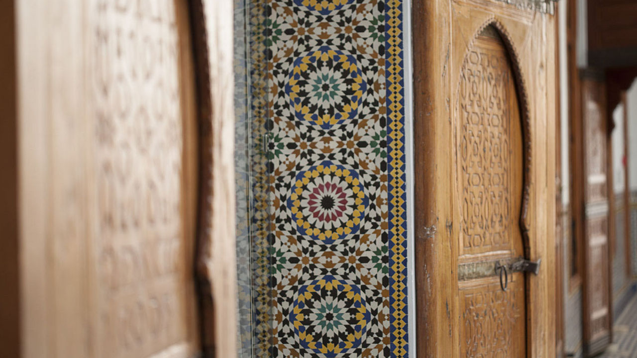 palais amani door