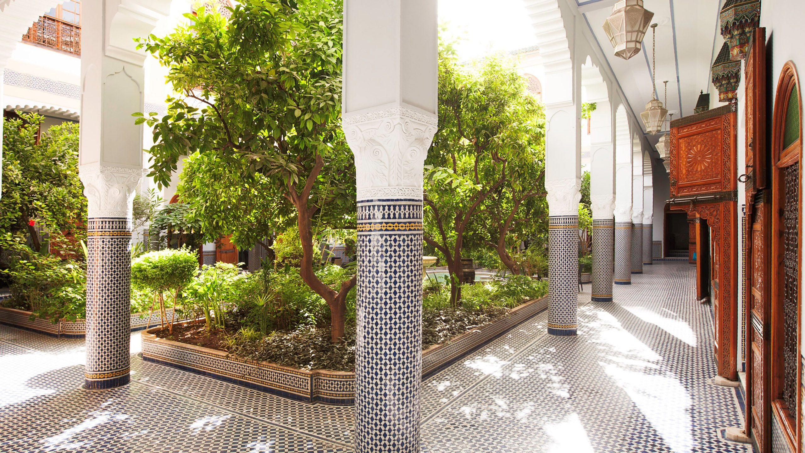 palais amani garden