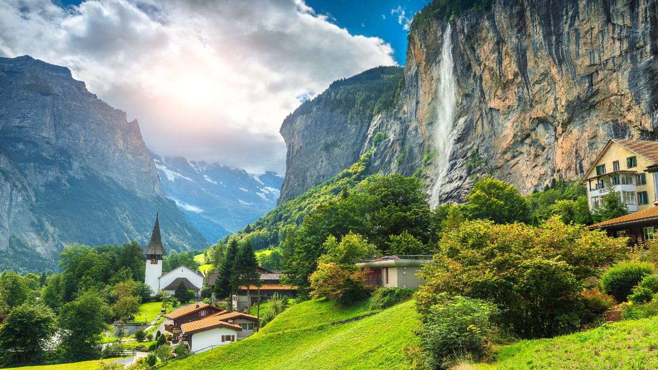 When is the Best Time to Visit Switzerland? | Jacada Travel