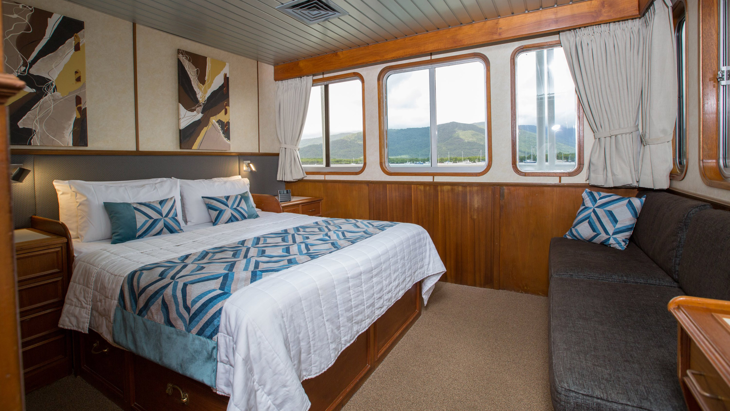 Coral Expeditions II