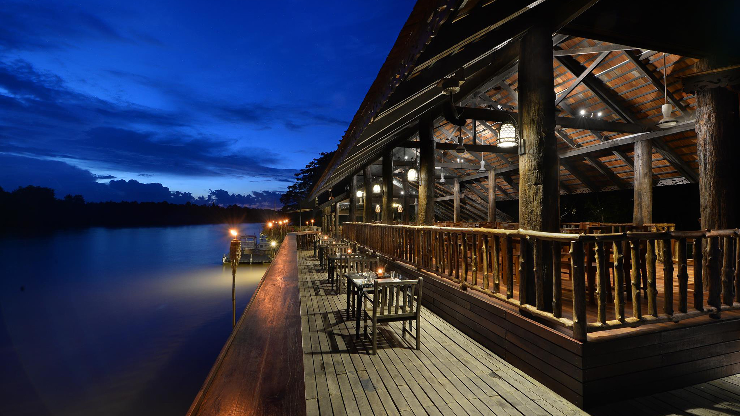 Sukau Rainforest Lodge