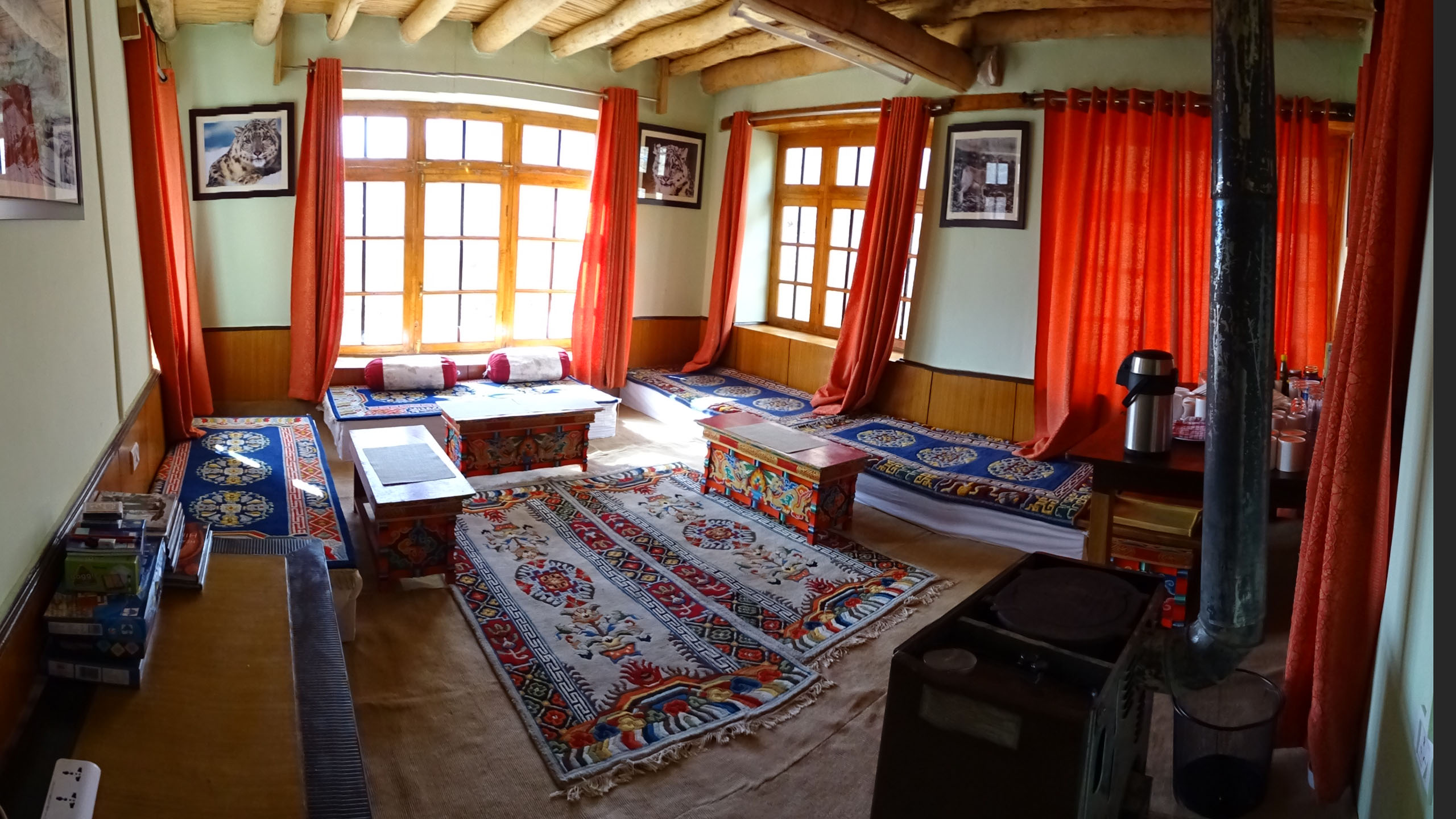 Snow Leopard Lodge