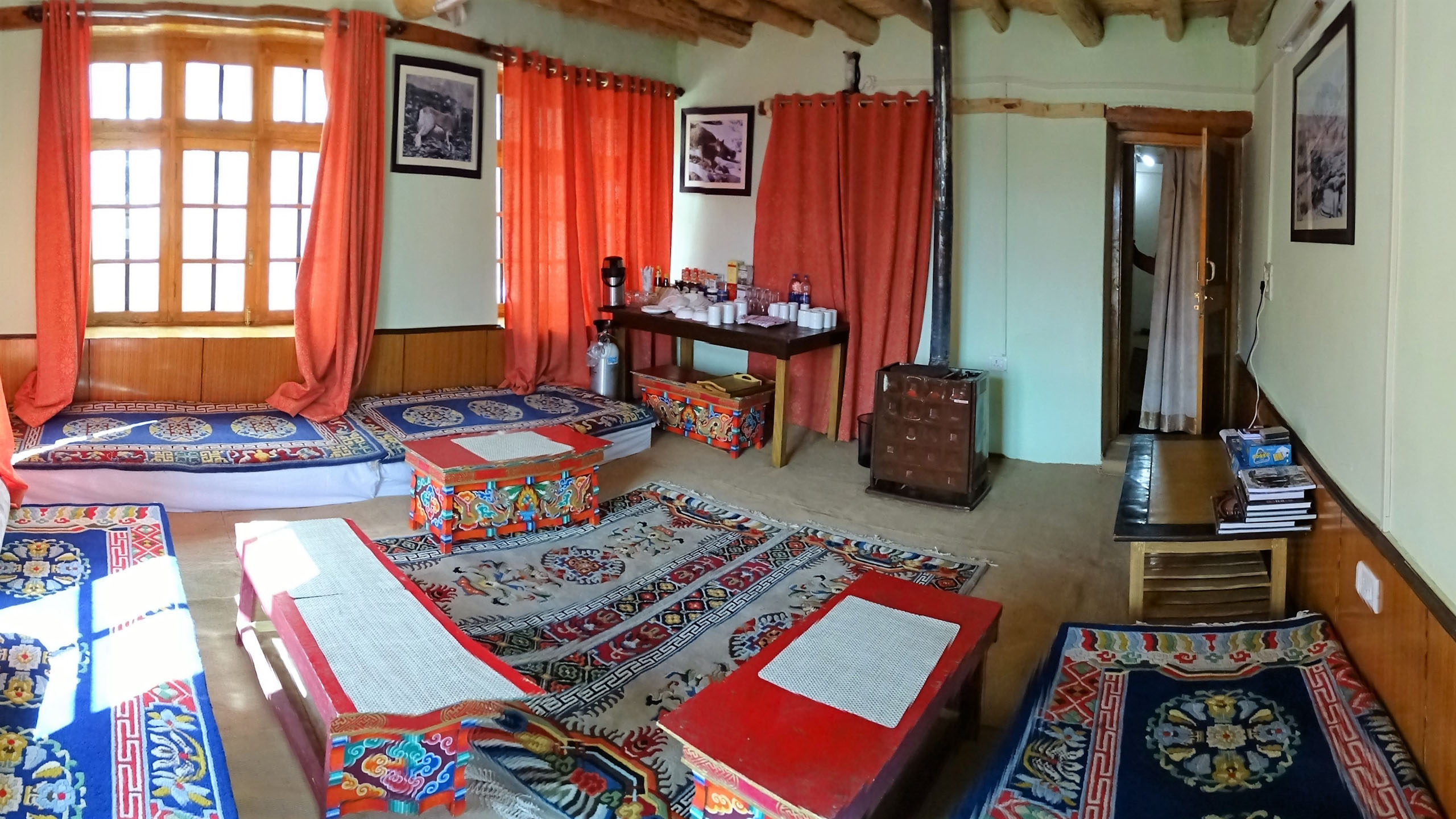 Snow Leopard Lodge
