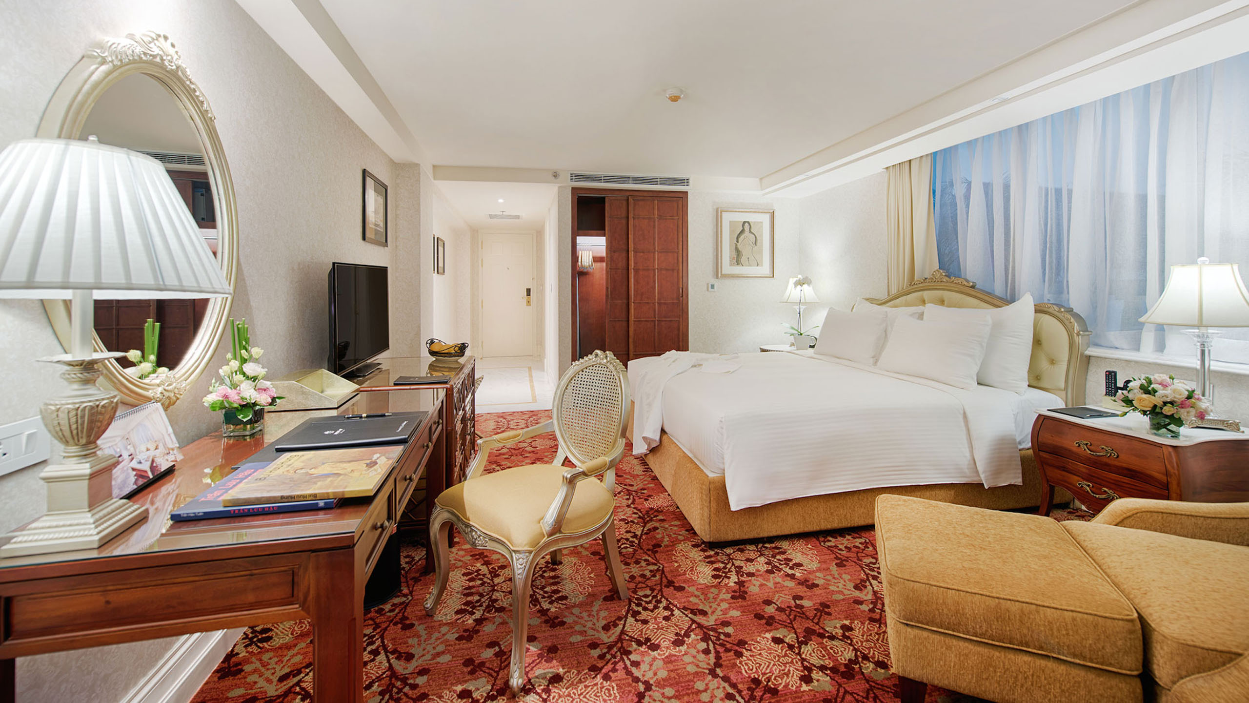 Apricot Hotel