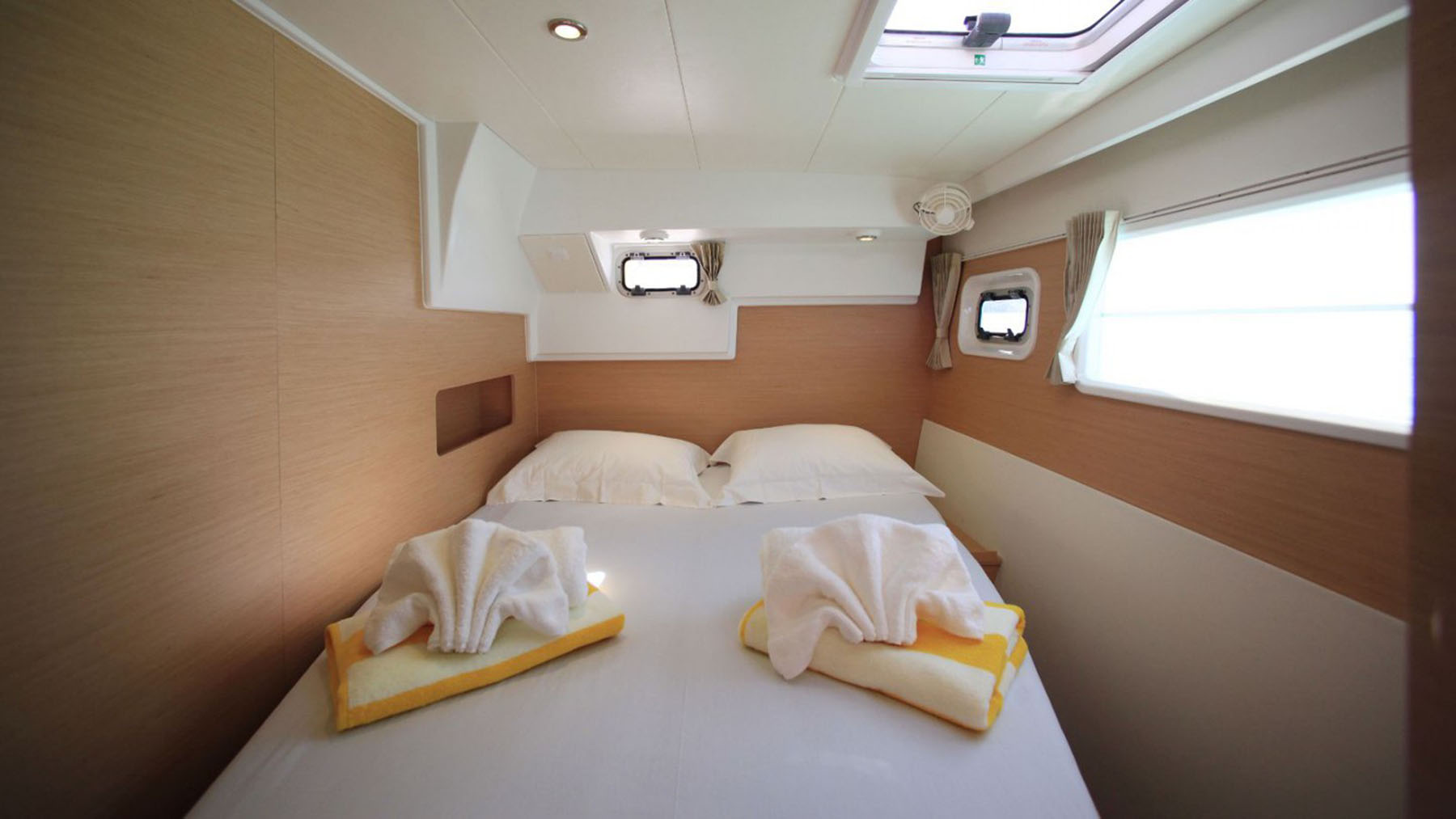 Lagoon 400 Catamaran