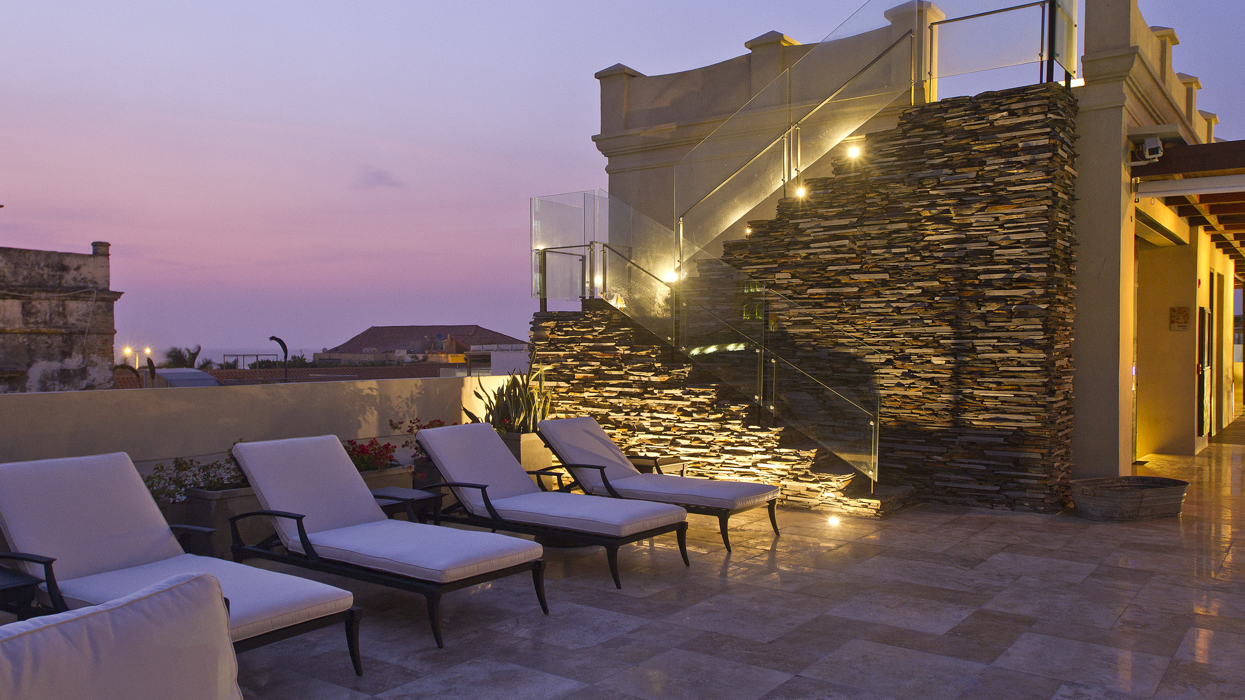 Bastion Luxury Hotel