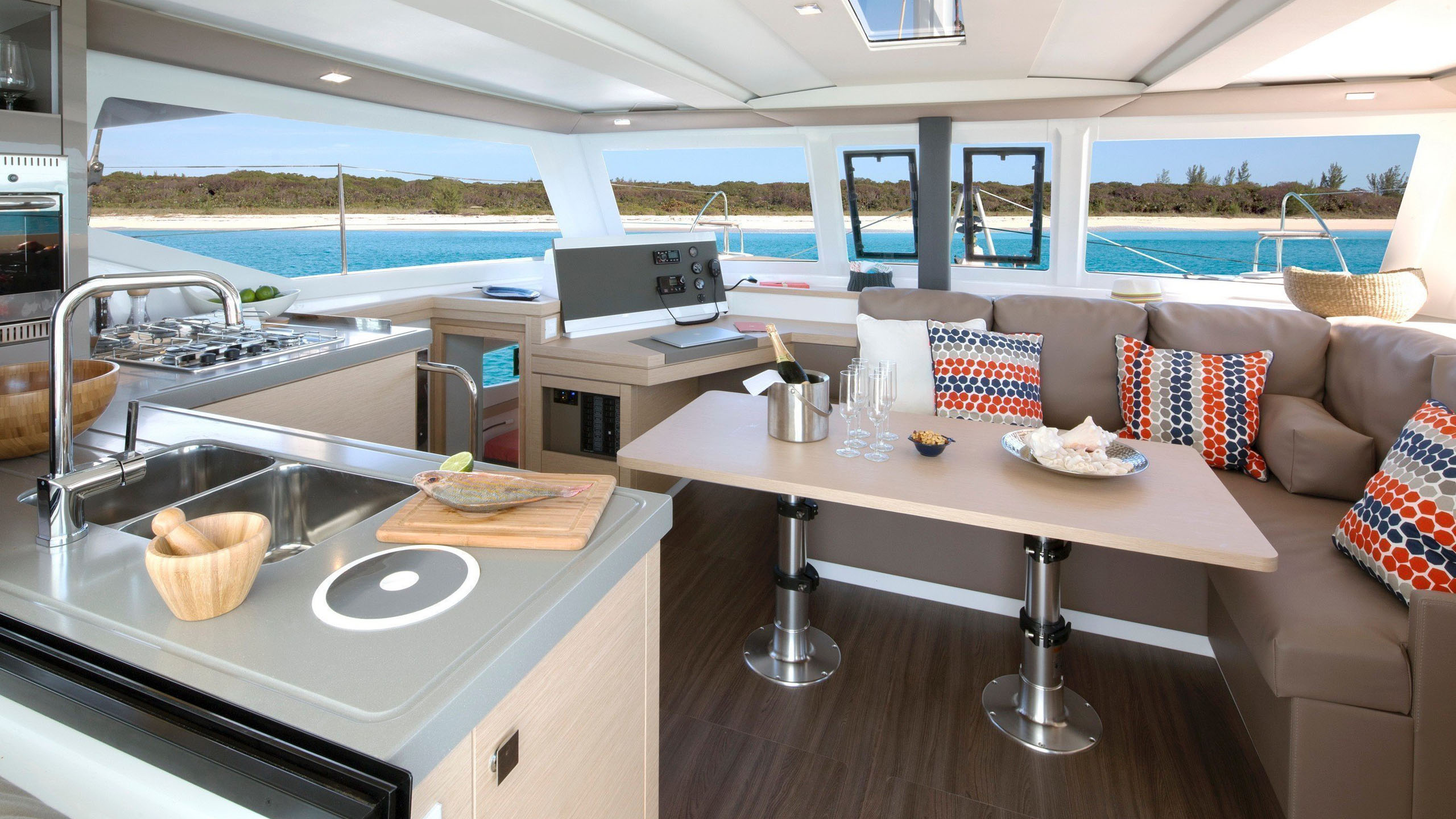 Lucia 40
