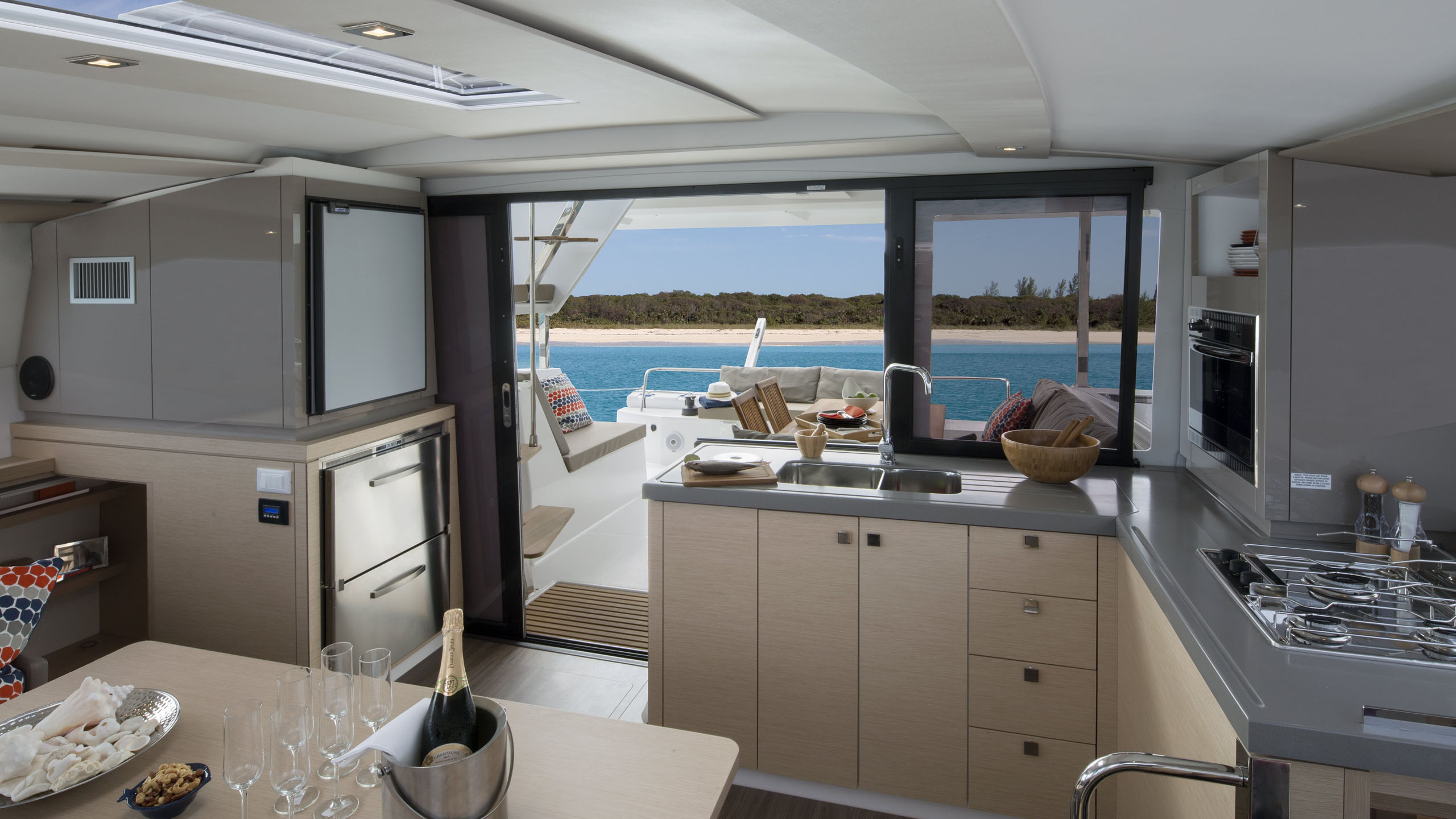 Lucia 40