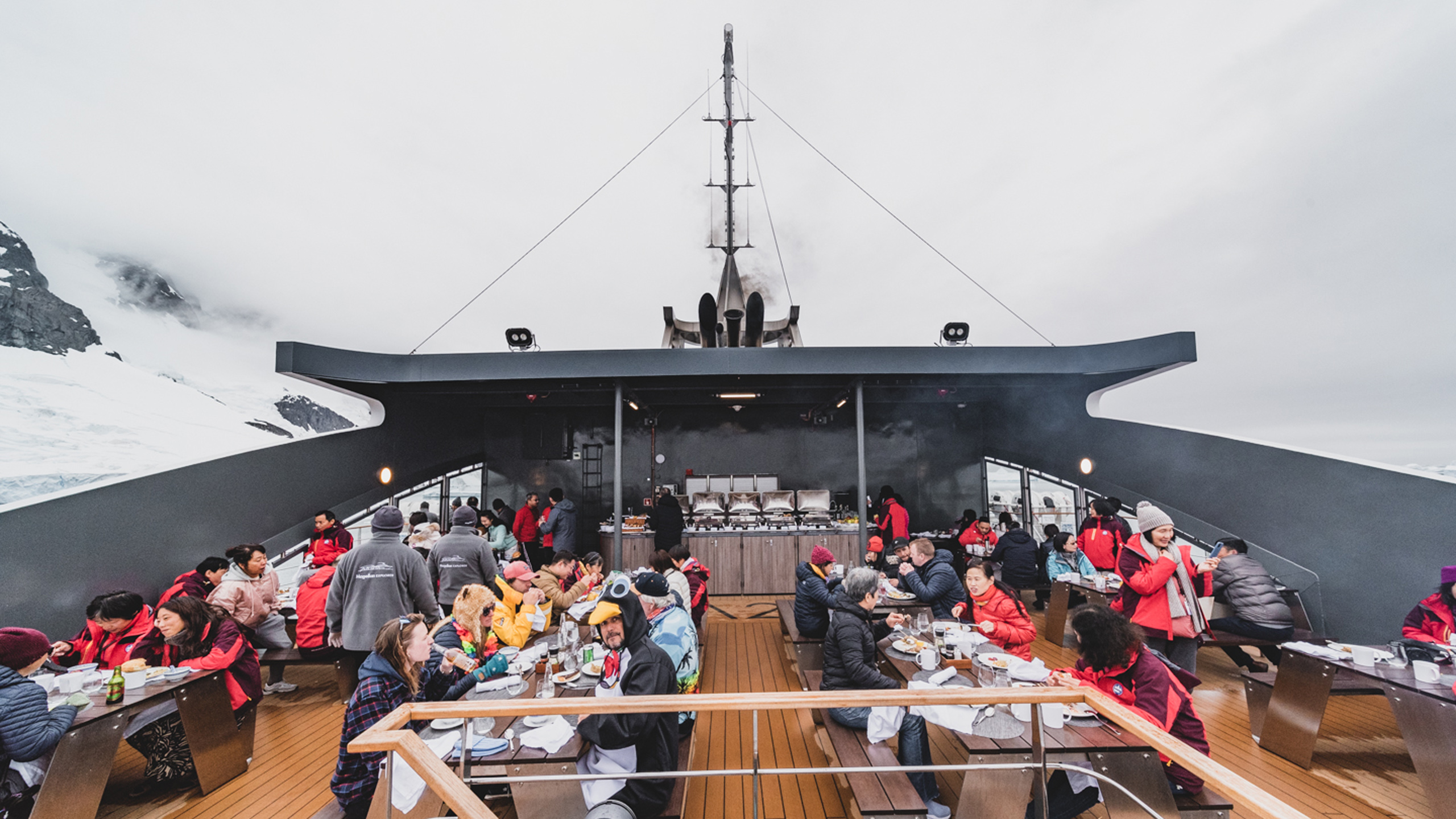Antarctica21: Magellan Explorer